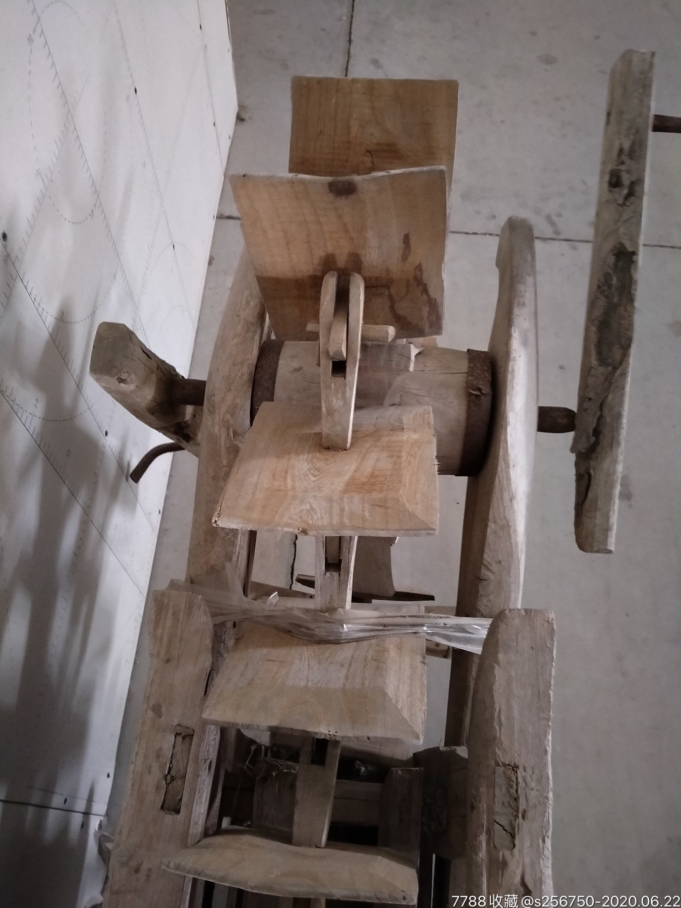 民俗老物件木质手摇水车.民间灌溉老农具,保存完好.农家院摆设佳品!