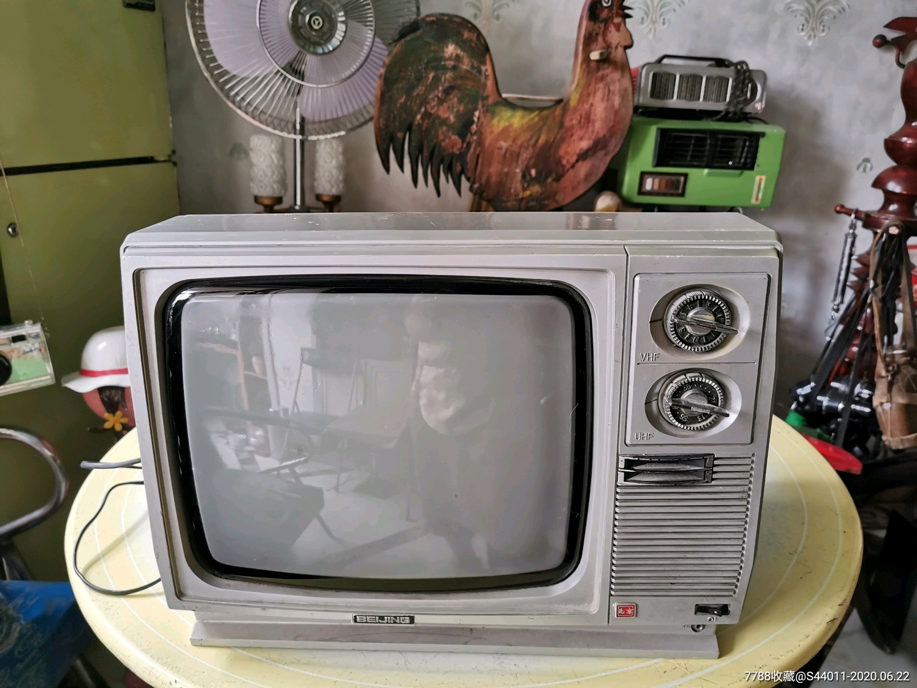 7080年代北京牌电视机,国产老黑白电视
