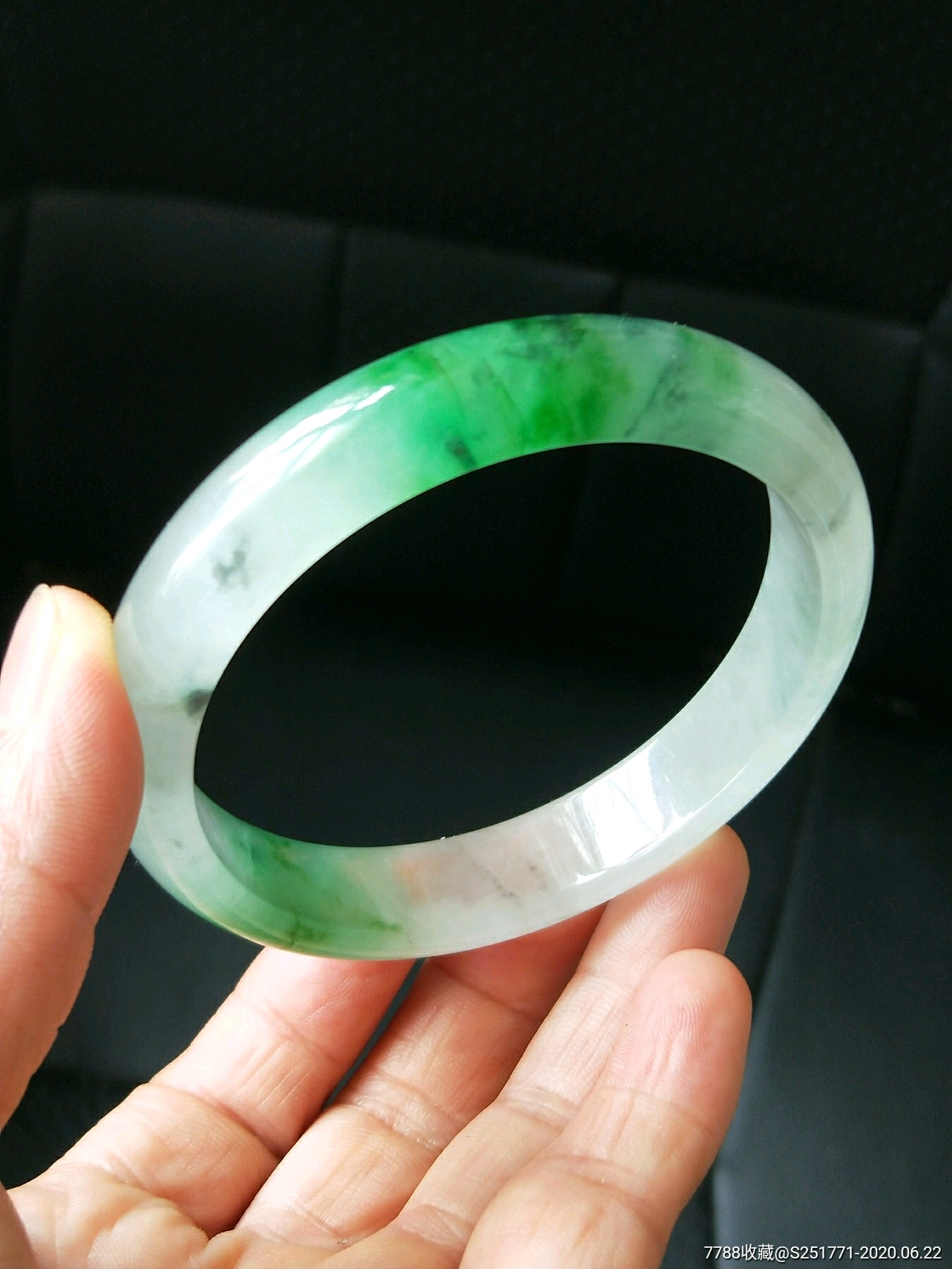 冰糯底飘绿天然翡翠手镯,_翡翠/缅甸玉_第2张_7788玉器收藏