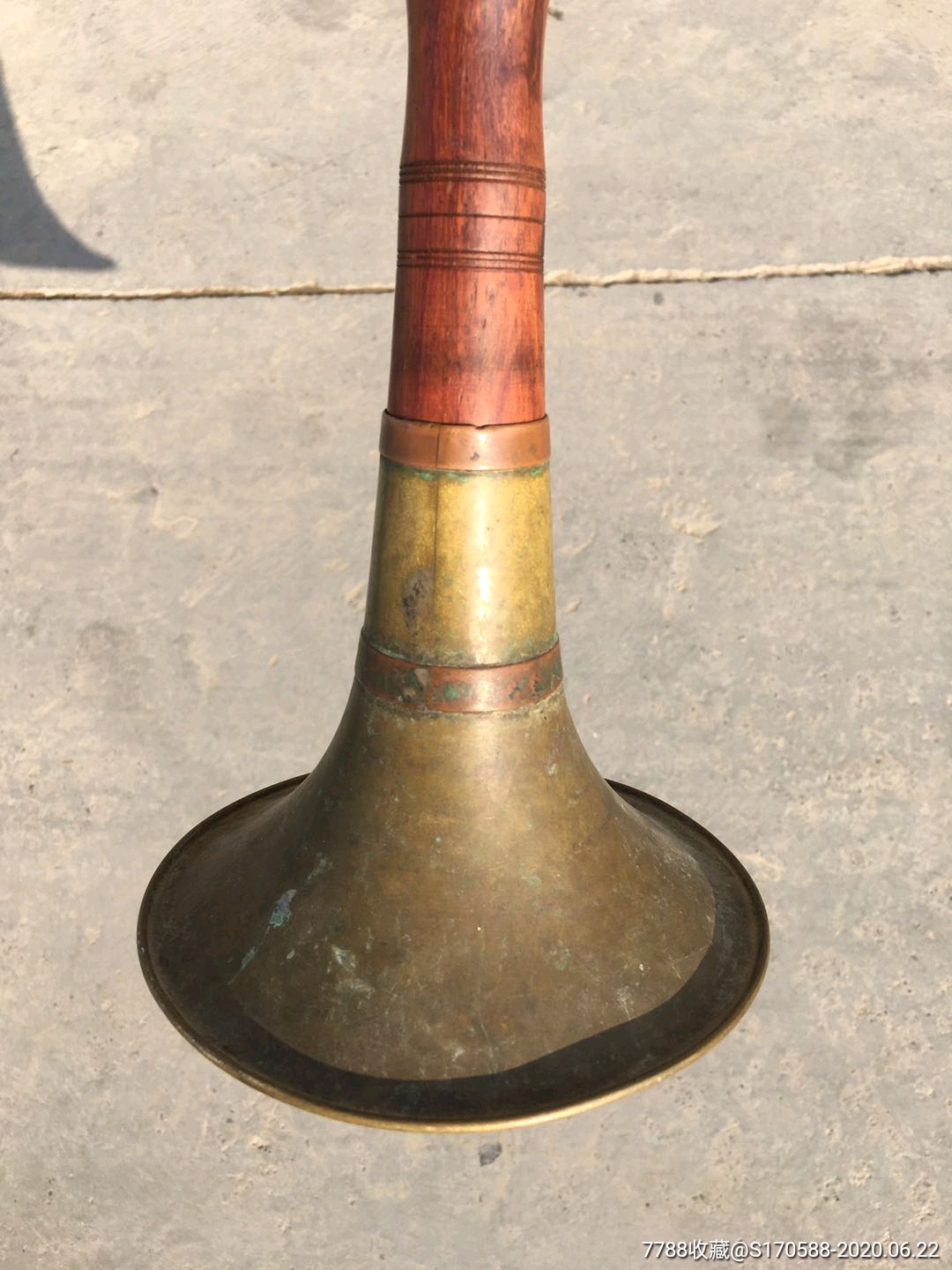 苏州民俗乐器厂海南黄花梨唢呐品相完好保存完整纹理清晰美观