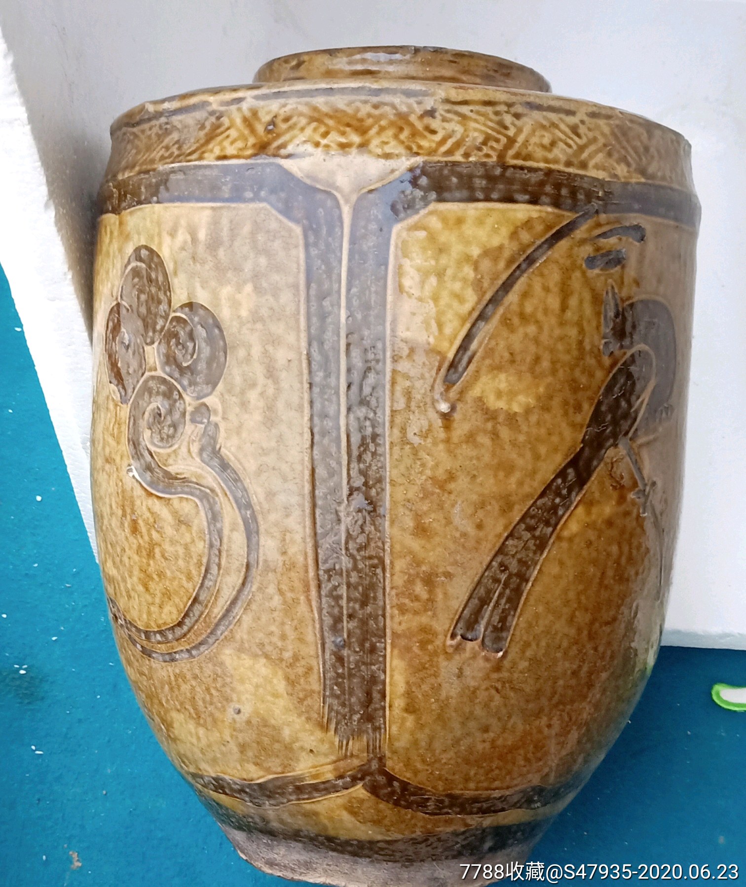 清代黄釉花鸟陶瓷罐