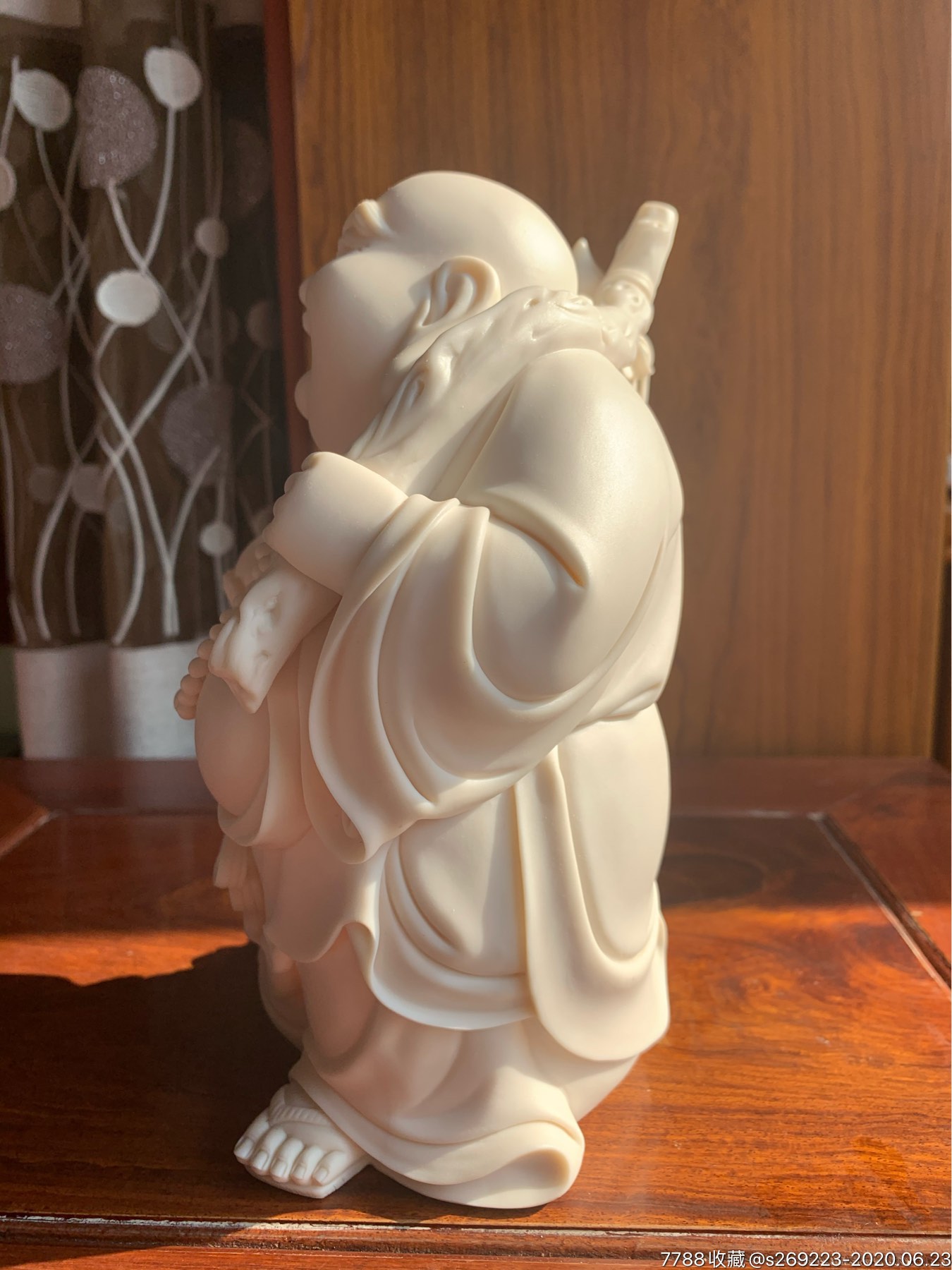 连紫华白瓷自在笑佛