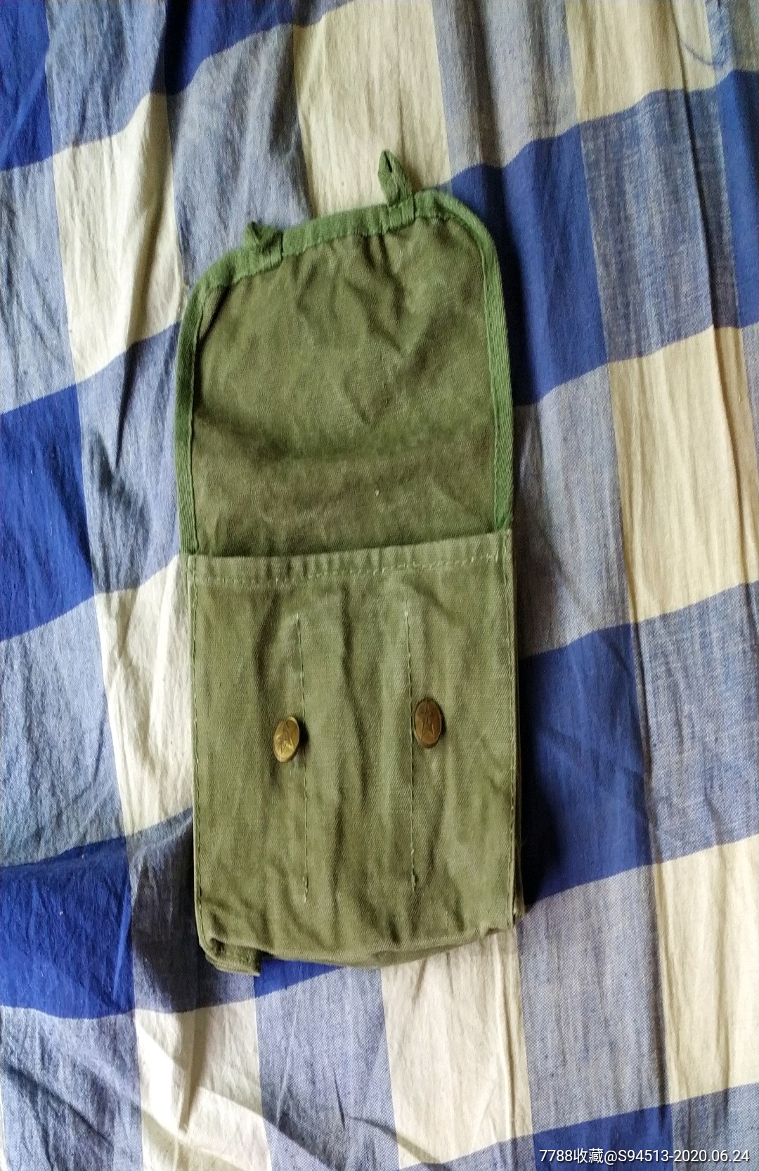 老式腰挂帆布手榴弹袋