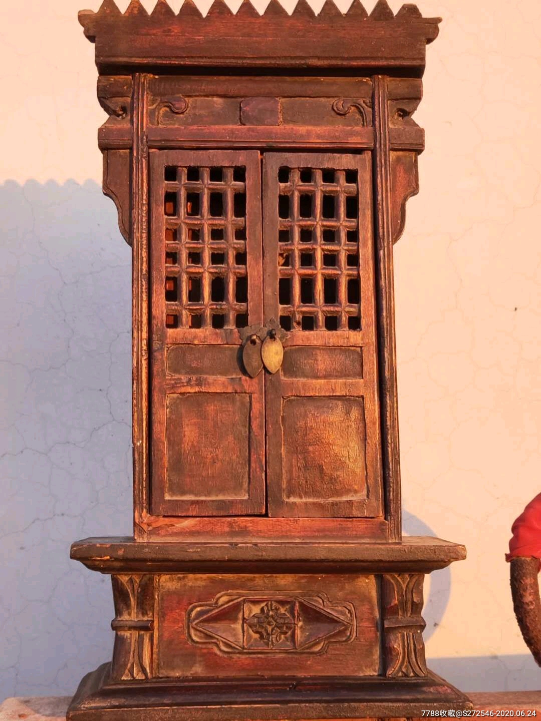 清代精品楠木小神龛