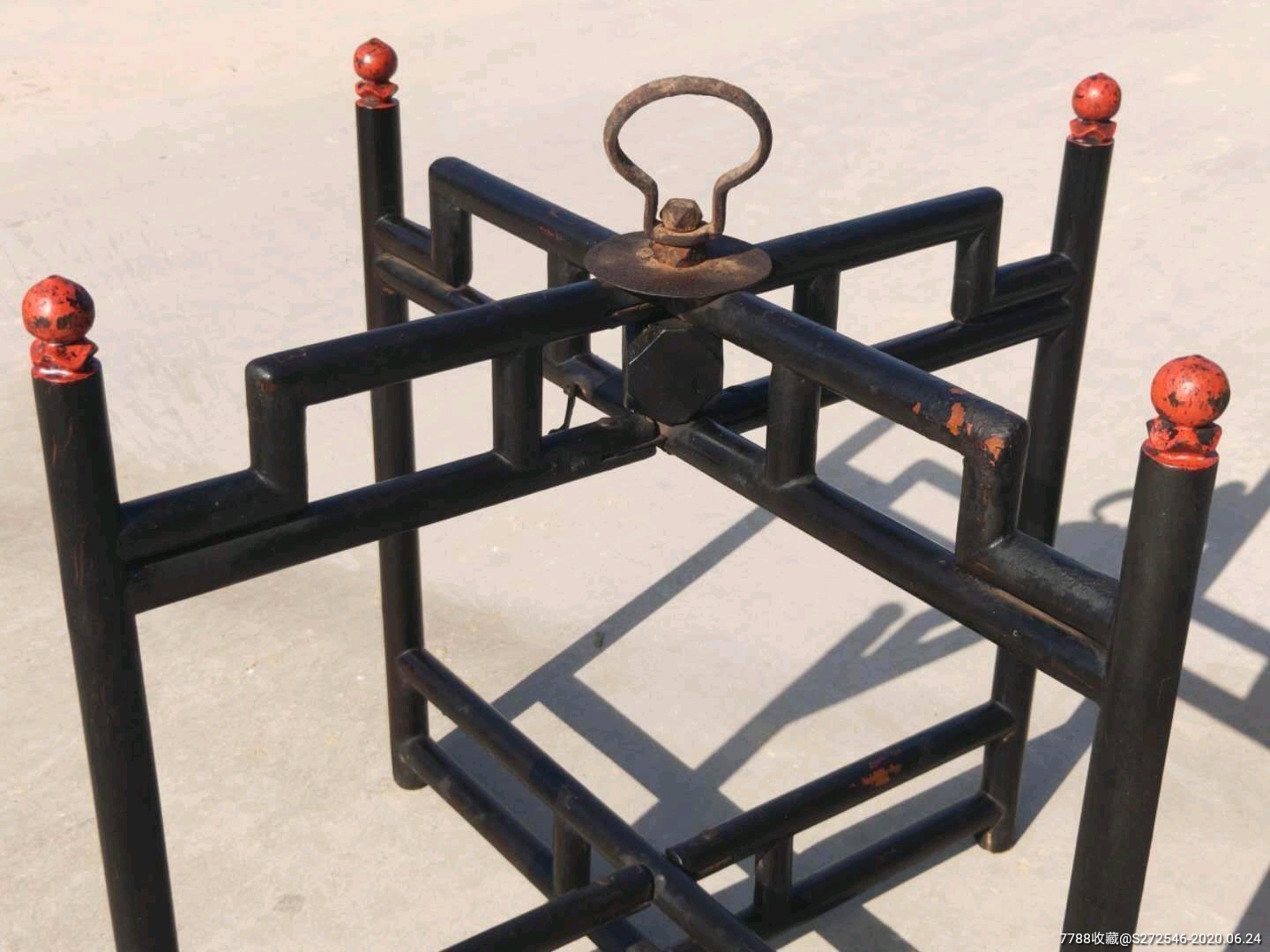 明末清初黑大漆全圆棍榫卯全插肩官家用灯笼架一个