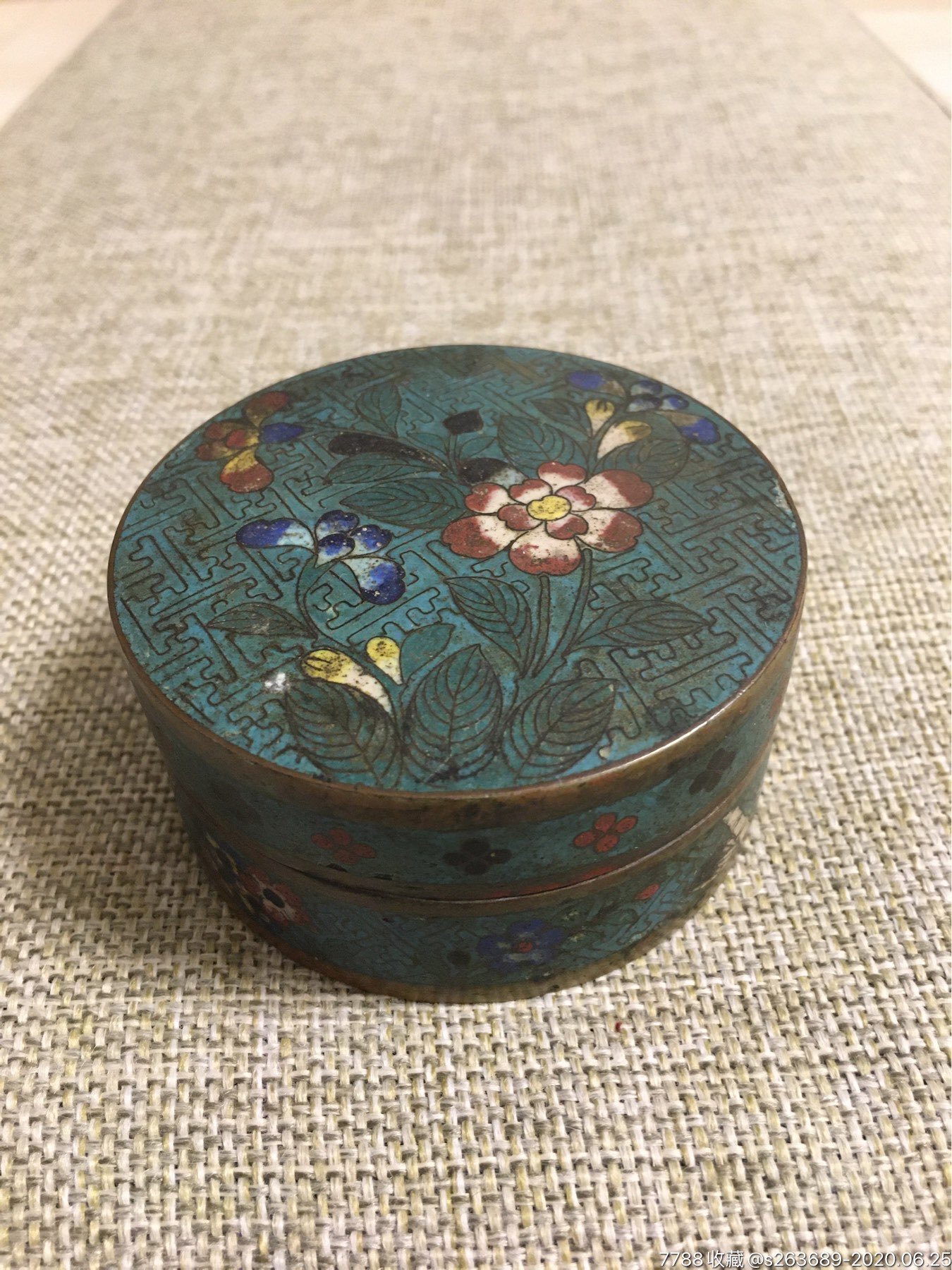 【清晚民国景泰蓝印泥盒】