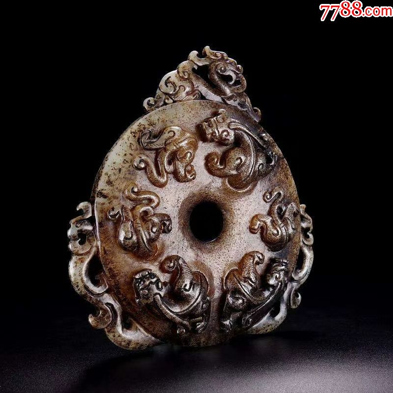 和田玉螭虎玉壁