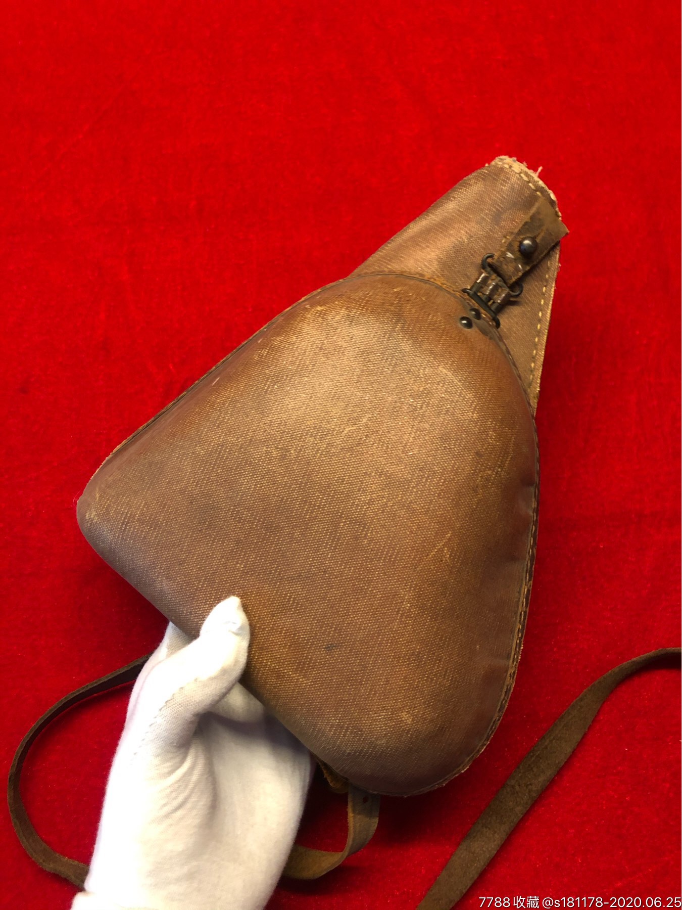 二战日本南部十四年匣子…枪套俗称王八盒子,品相很好,价格和谐