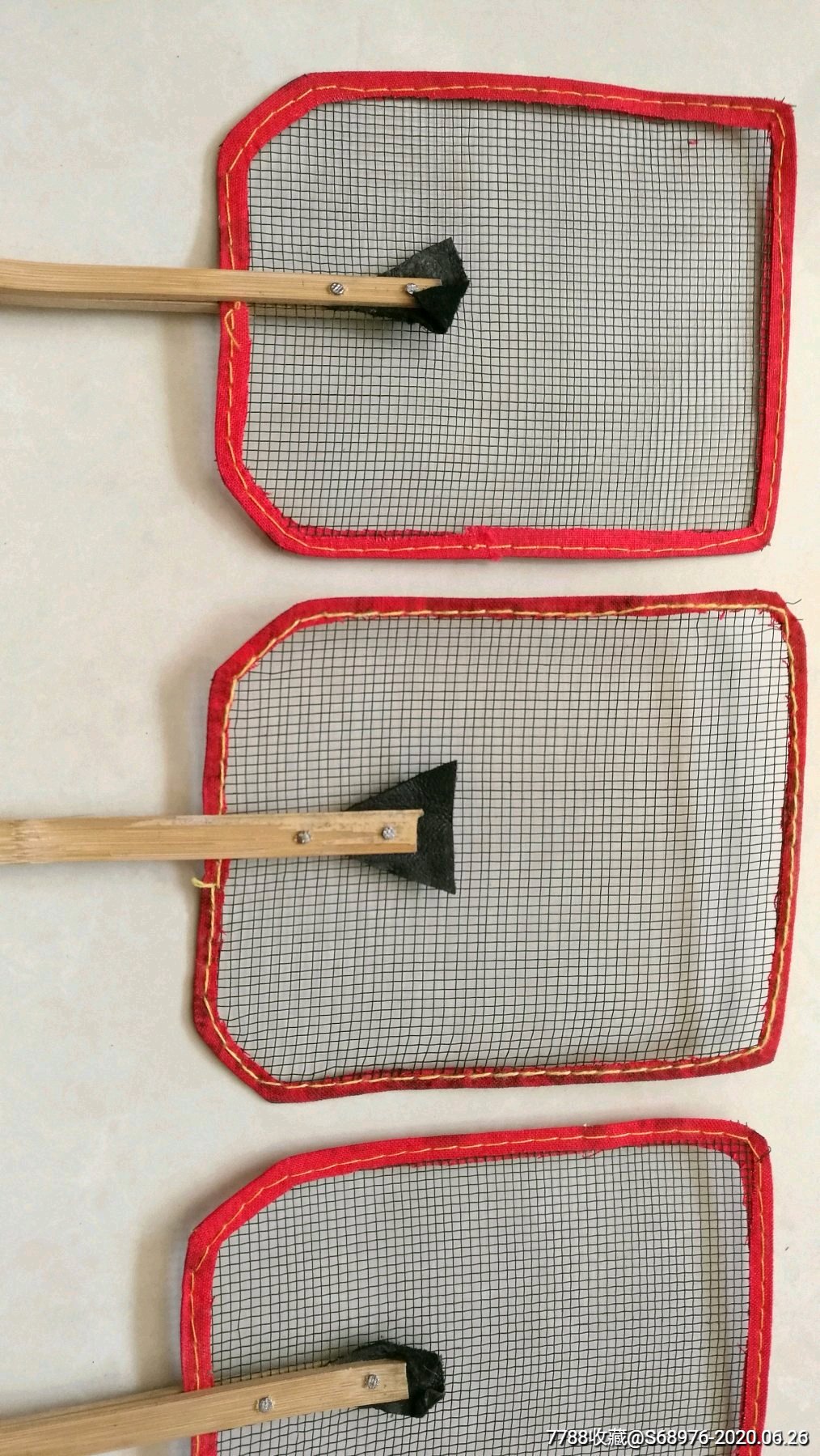 70年代全新老库存,竹杆苍蝇拍2个,年代戏影视道具,20元一个