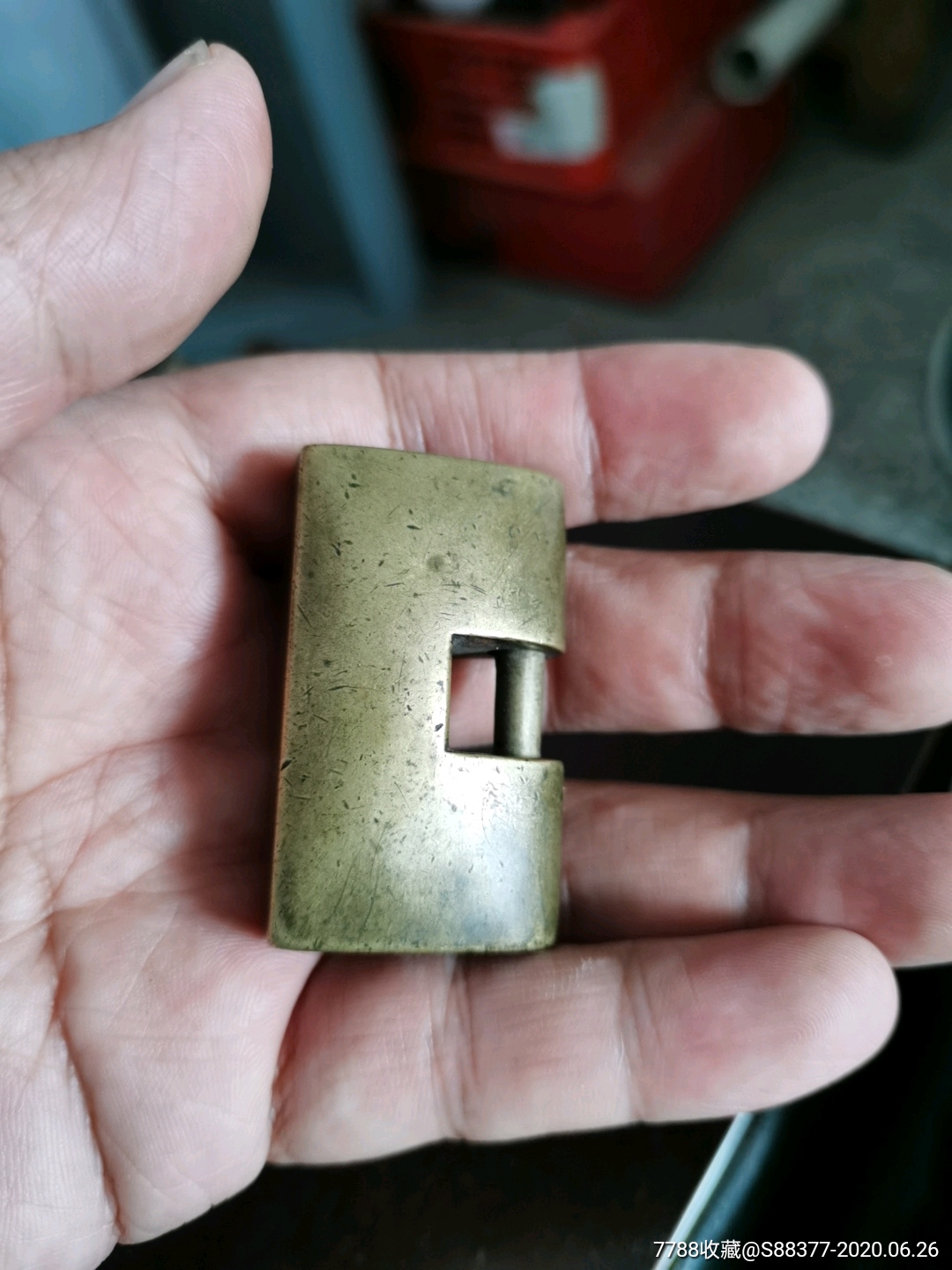 包浆漂亮的小铜锁,铜锁/铜钥匙,广锁/横开铜锁,元明清,黄铜_第2张