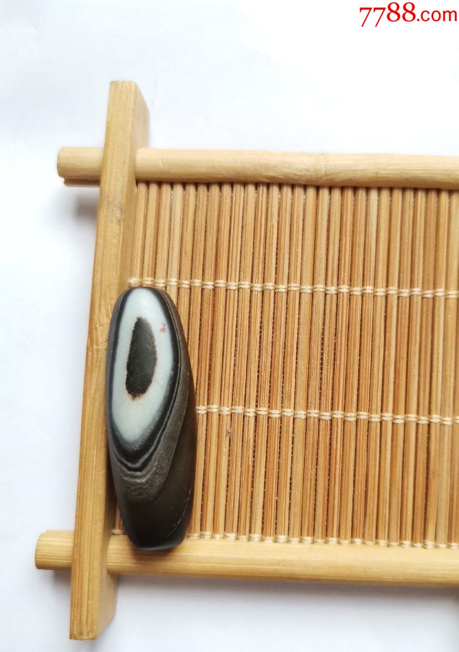 5品99【收藏级】藏传老十眼藏药天珠￥8889品99【至臻至纯】藏传