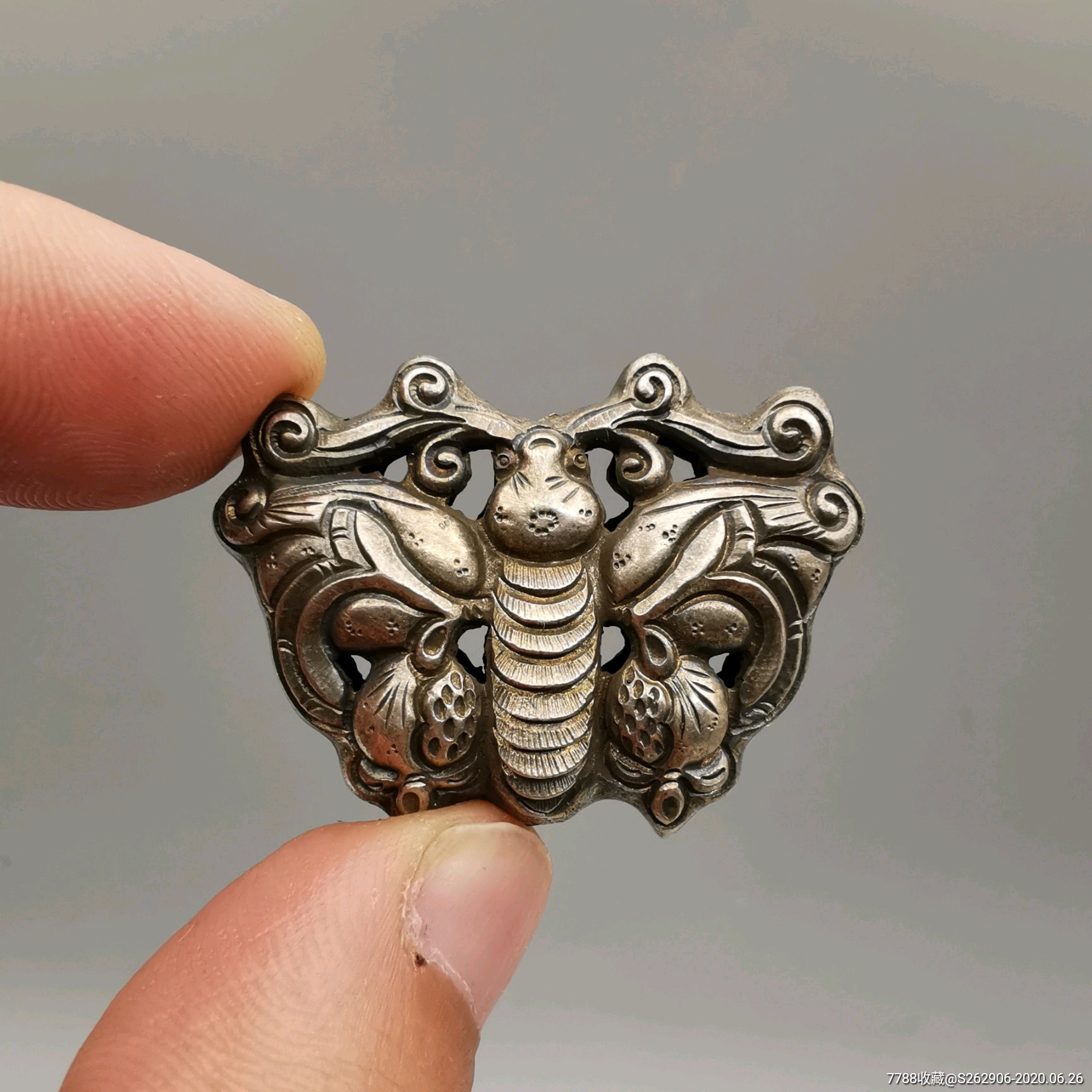 老银器手工錾刻福寿如意图镂空纯银挂坠