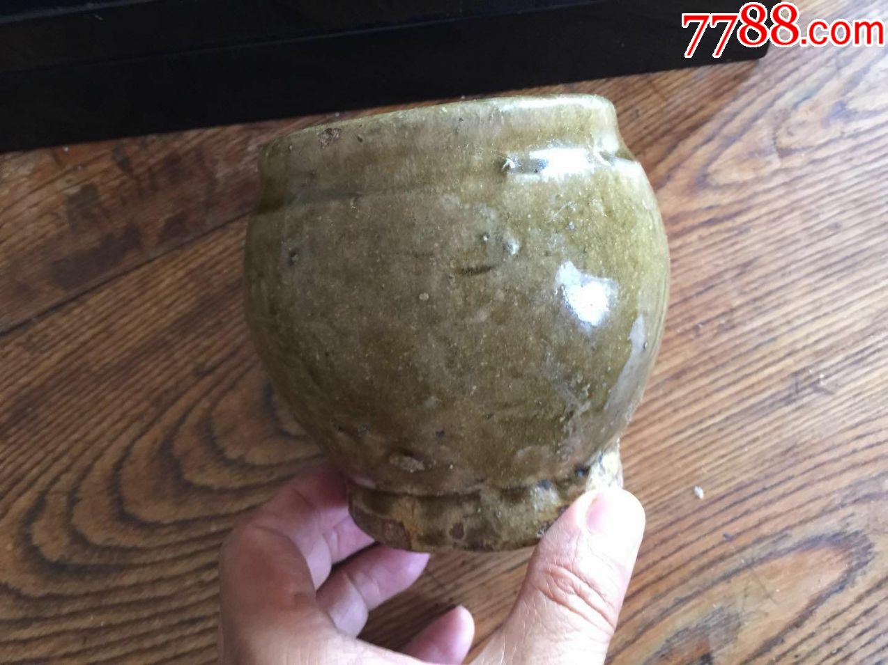 清民青釉蒜缸子