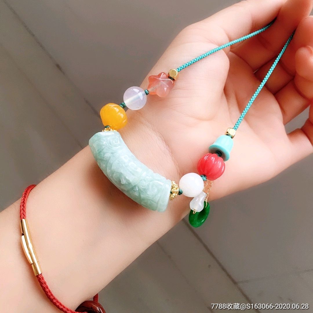 230件天然翡翠湾管搭配南红和田玉菱镁矿绿松铃铛干青原创绳艺可
