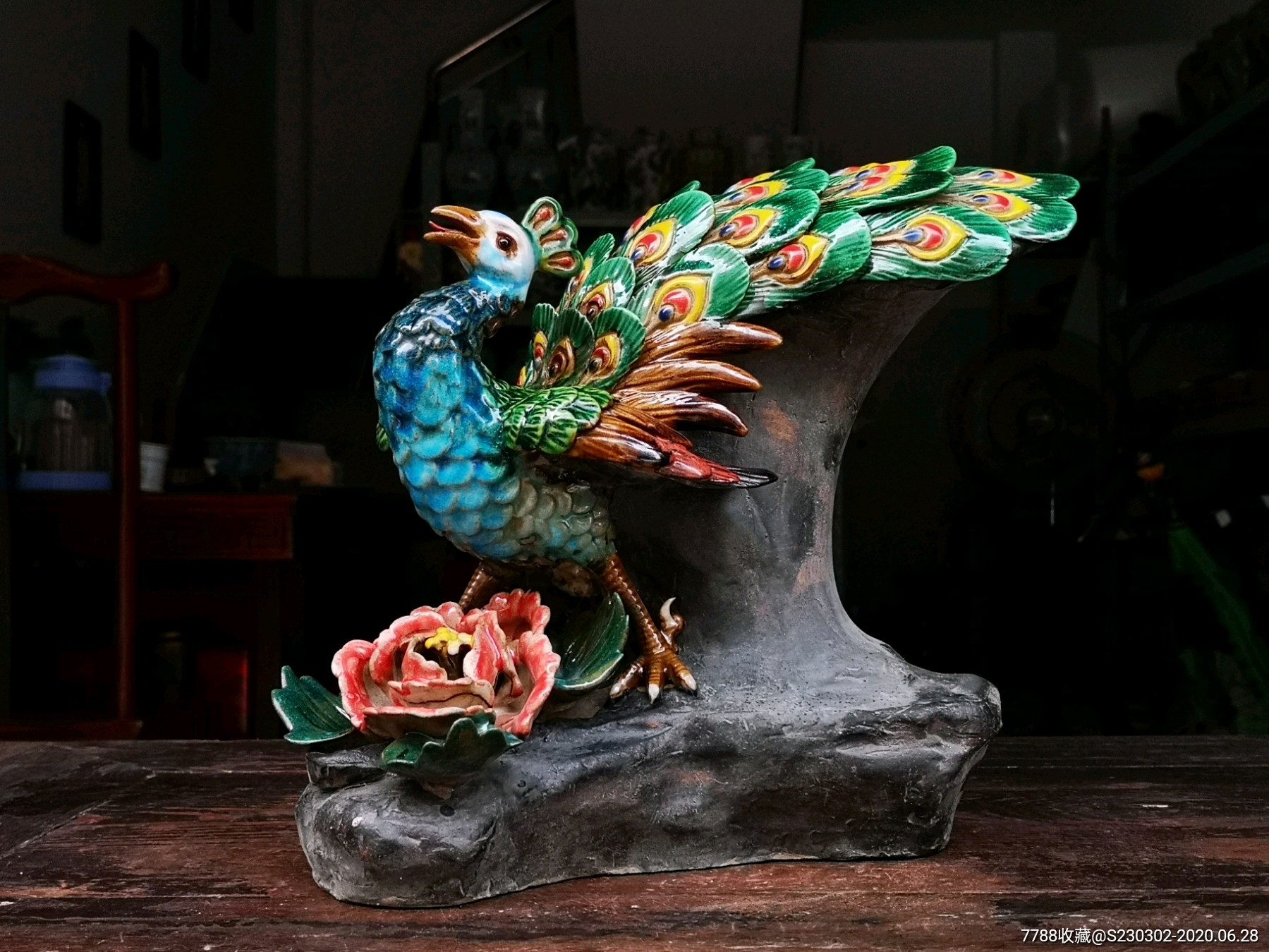 石湾窑陶瓷孔雀吉祥客厅展柜装饰品工艺品摆件青花瓷送礼礼品孔/雀