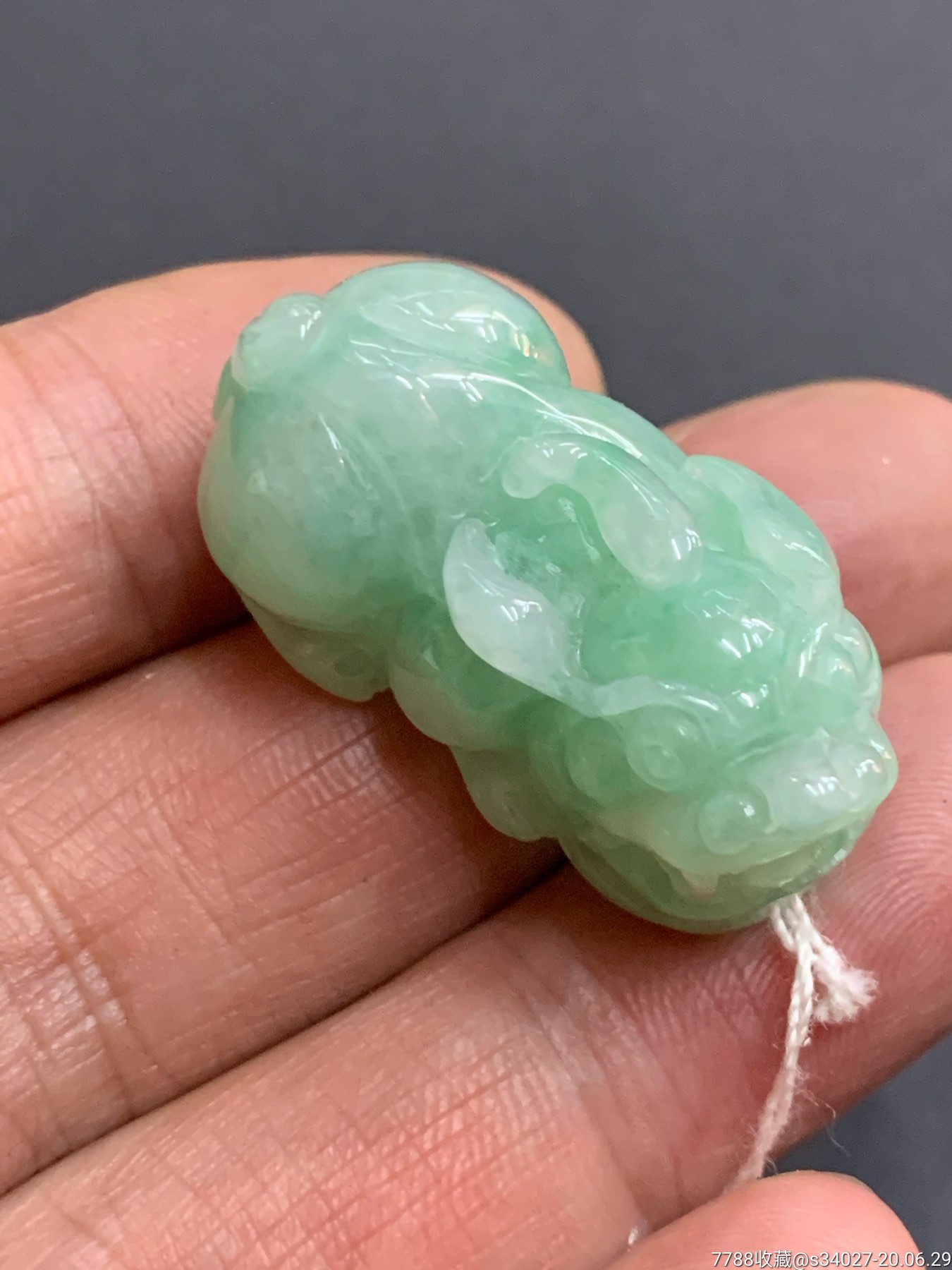 天然a货翡翠满绿貔貅种老色艳通透水润雕工精细招财辟邪尺寸3371