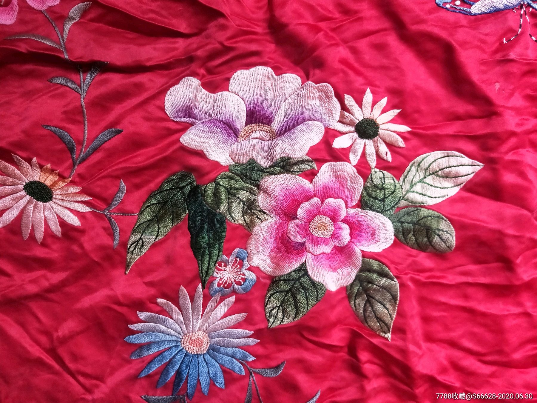 民国大红底刺绣,绣工漂亮!如图包老保真