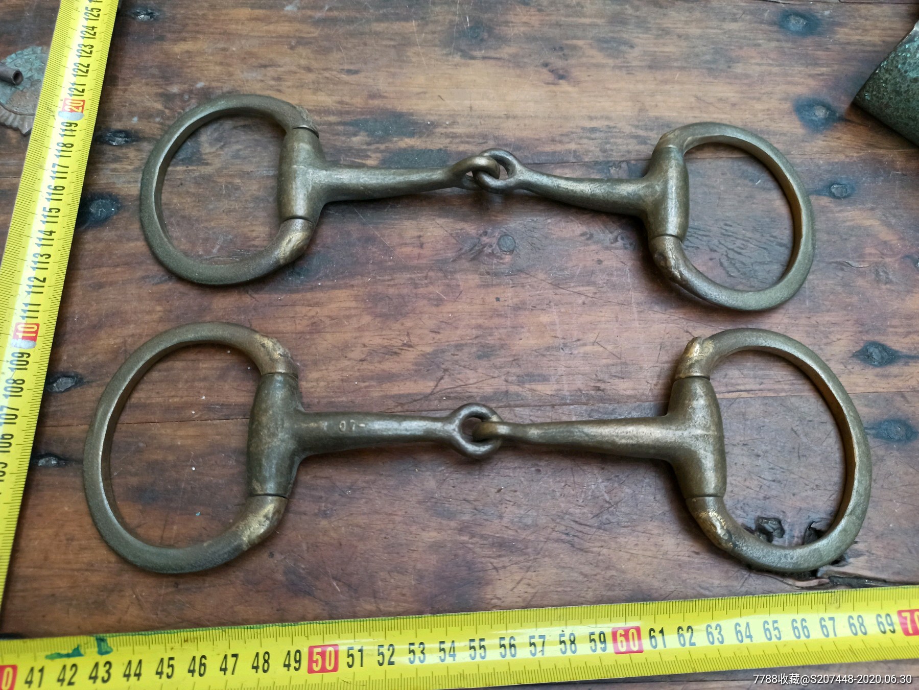 两幅蒙区铜马嚼子重1.51斤88元!品相如图所示喜欢的来!包真包邮包退!