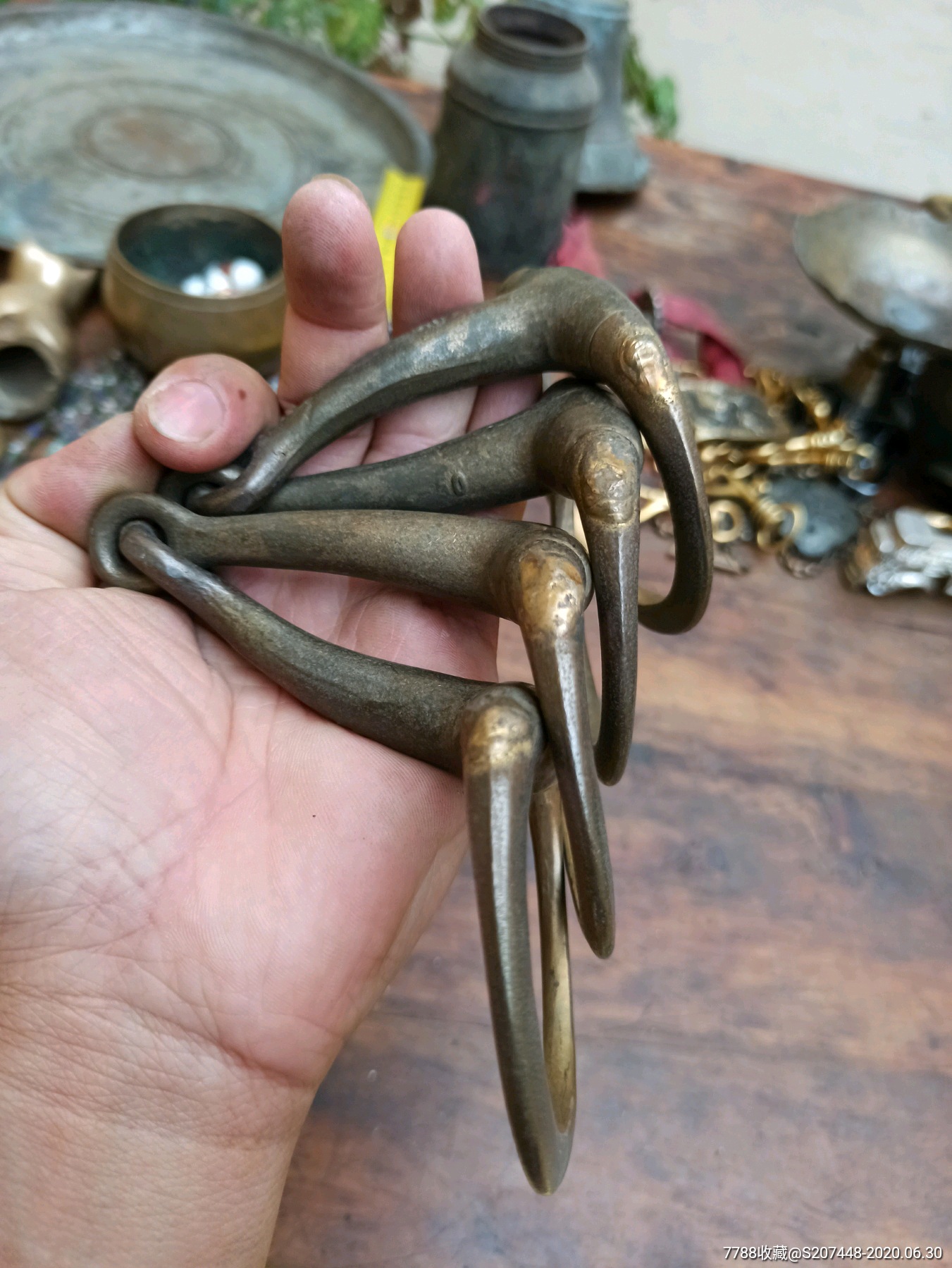 两幅蒙区铜马嚼子重1.51斤88元!品相如图所示喜欢的来!包真包邮包退!
