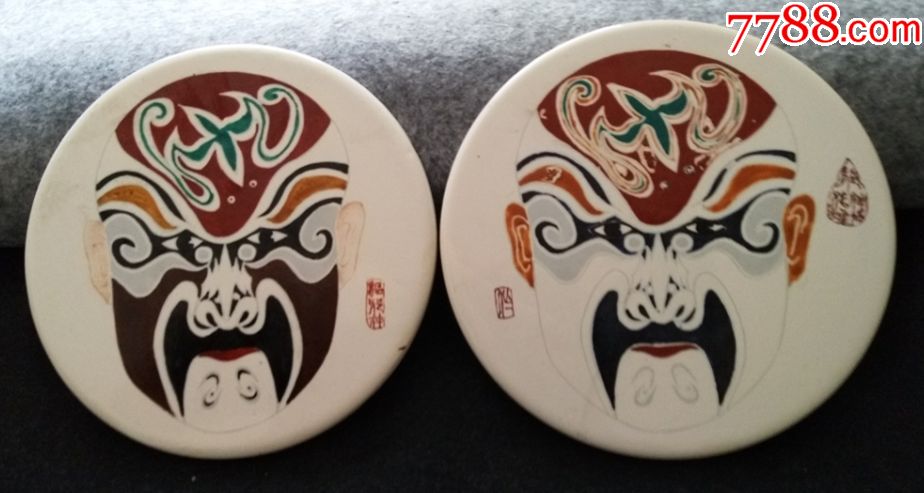 70年代半手绘脸谱瓷板一对