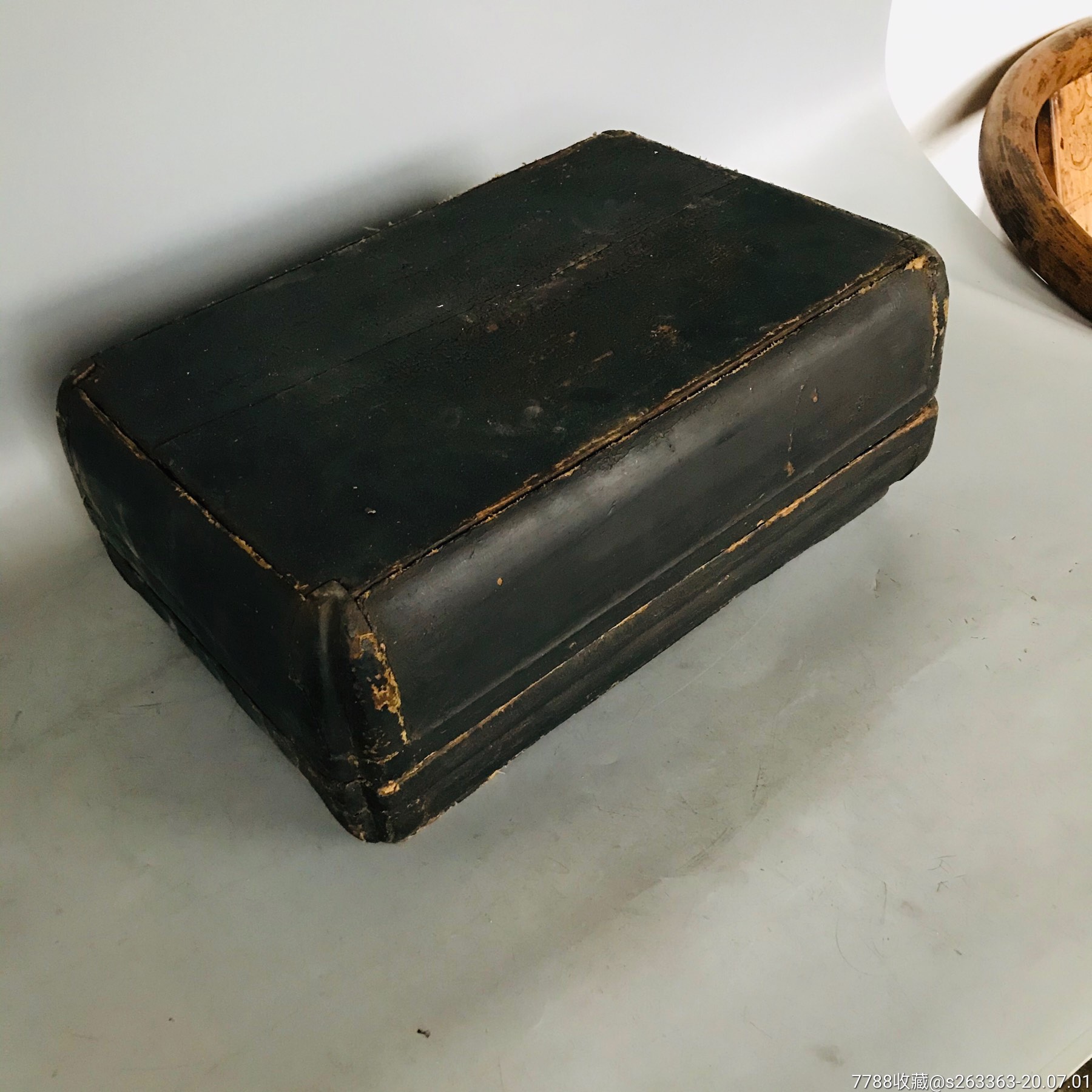 明代里外坯布食盒