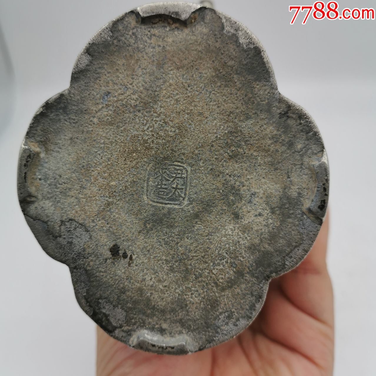 壶白锡提梁茶壶满工錾刻珍珠底锡酒壶异型锡壶尹太来造锡壶_价格2800