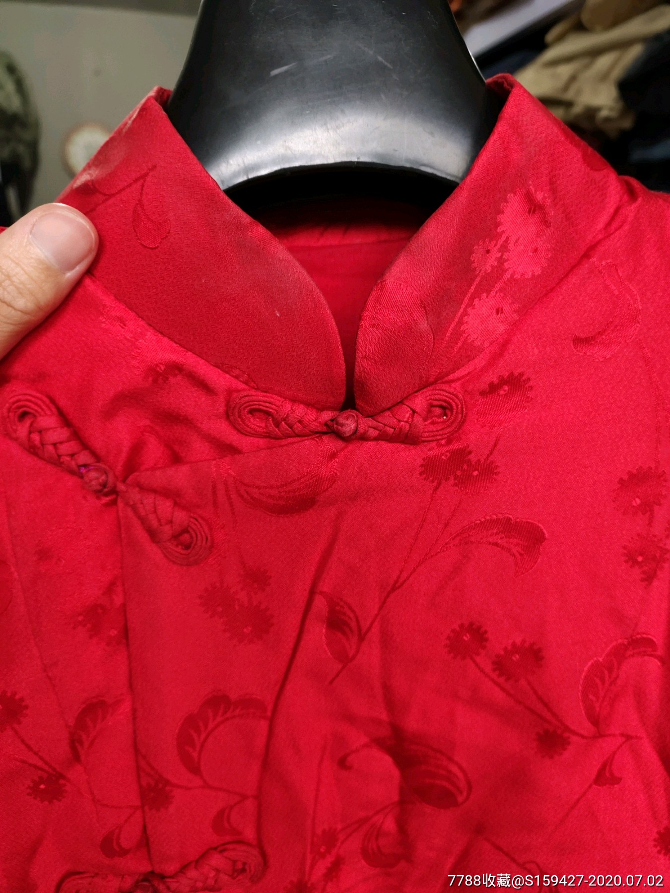 女式琵琶襟上衣