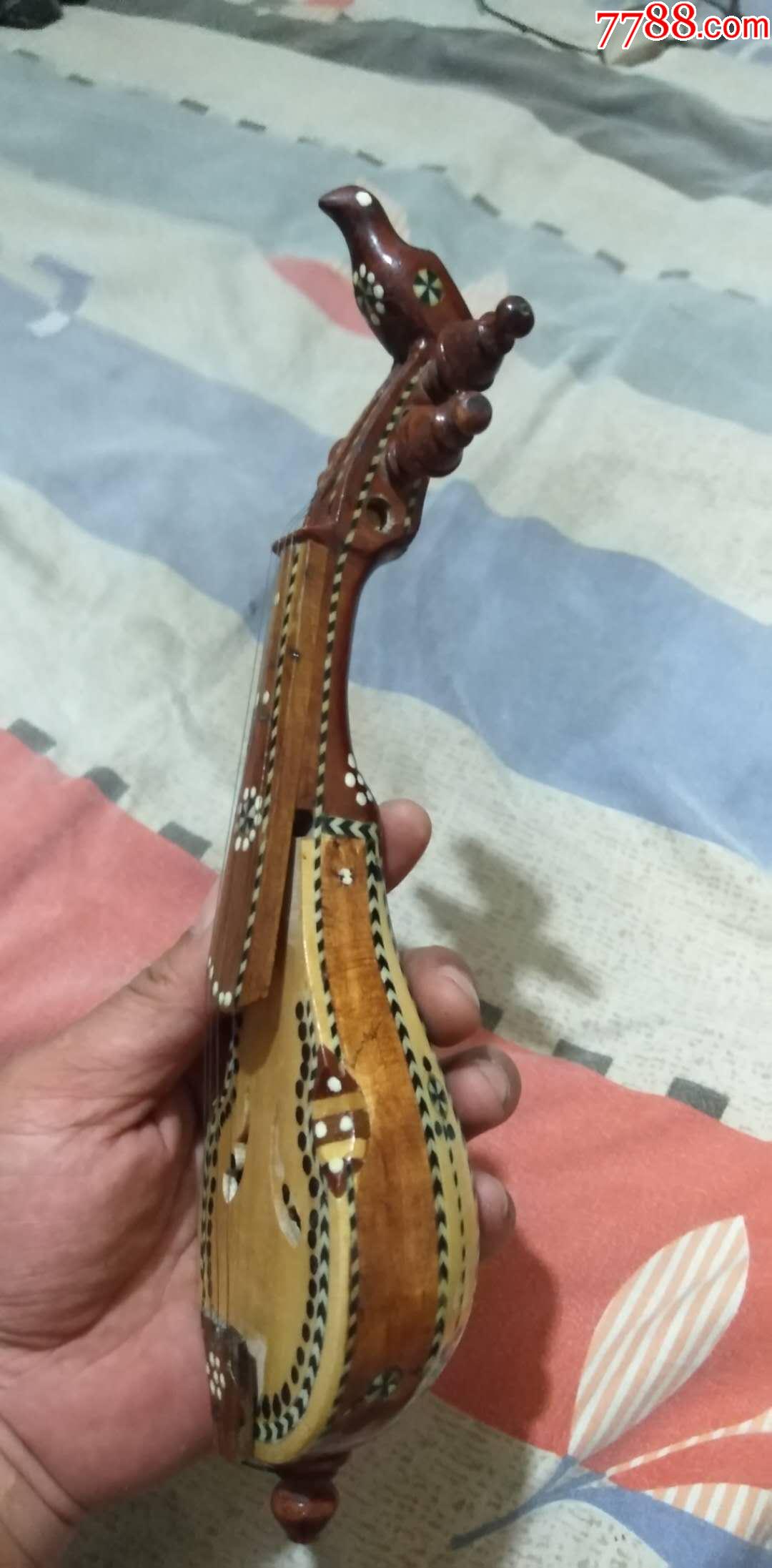 维吾尔族拉弦乐器胡西塔尔_新疆文轩收藏【7788工艺品】