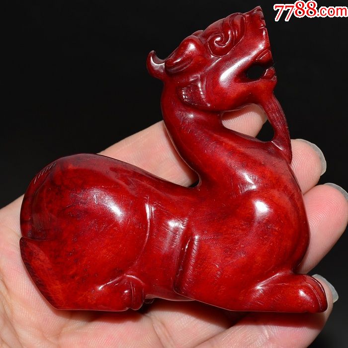 和田玉红玉红沁神兽祥龙摆件