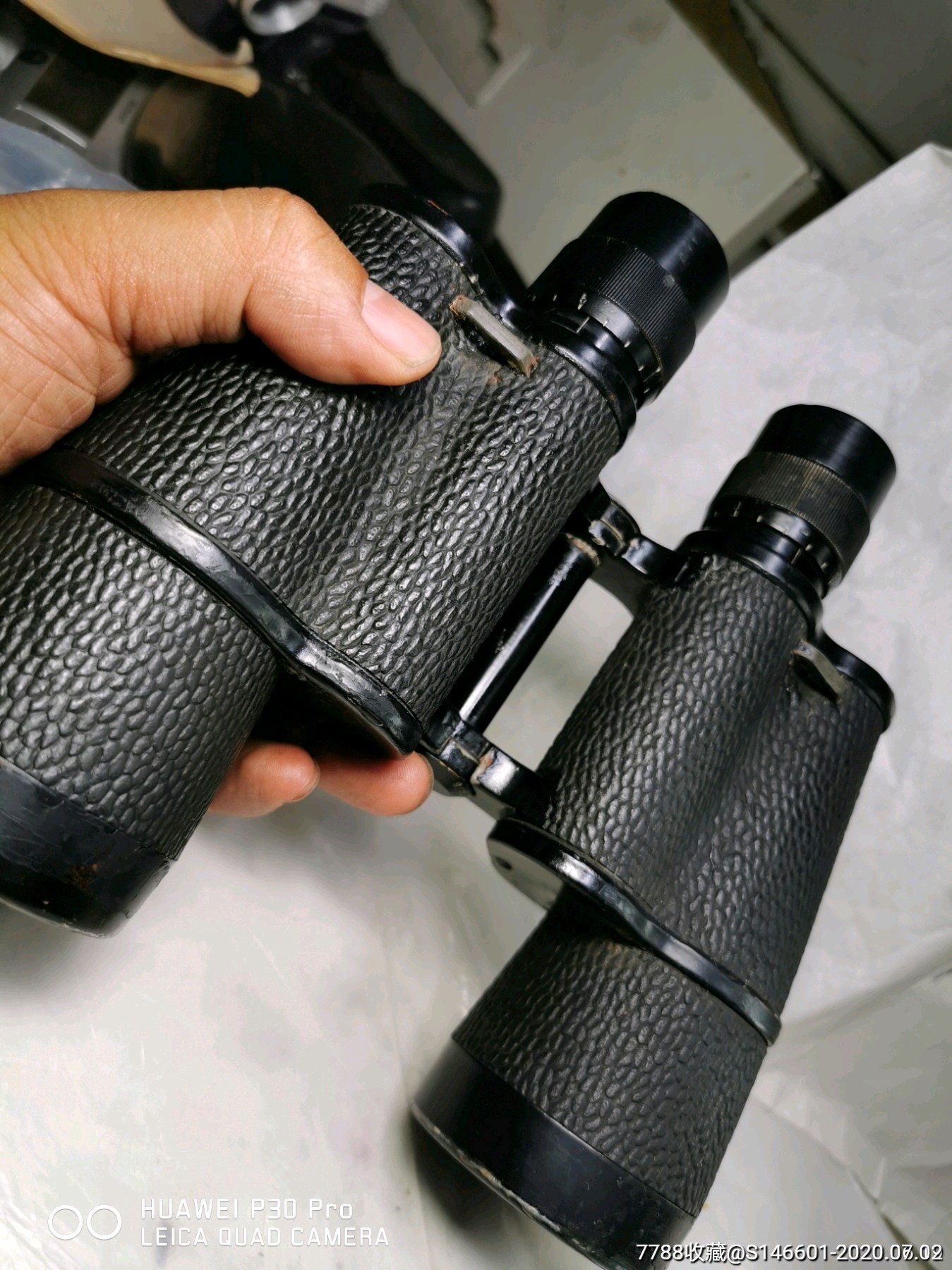 老的劳动牌望远镜外观还行左上木镜齿轮有点打滑