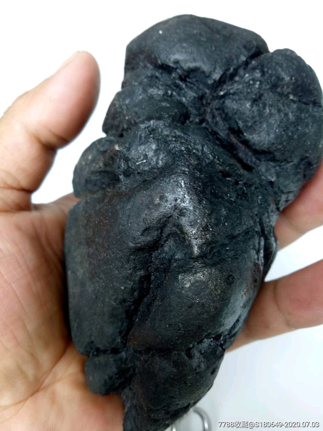广西高碳陨石真面目图片
