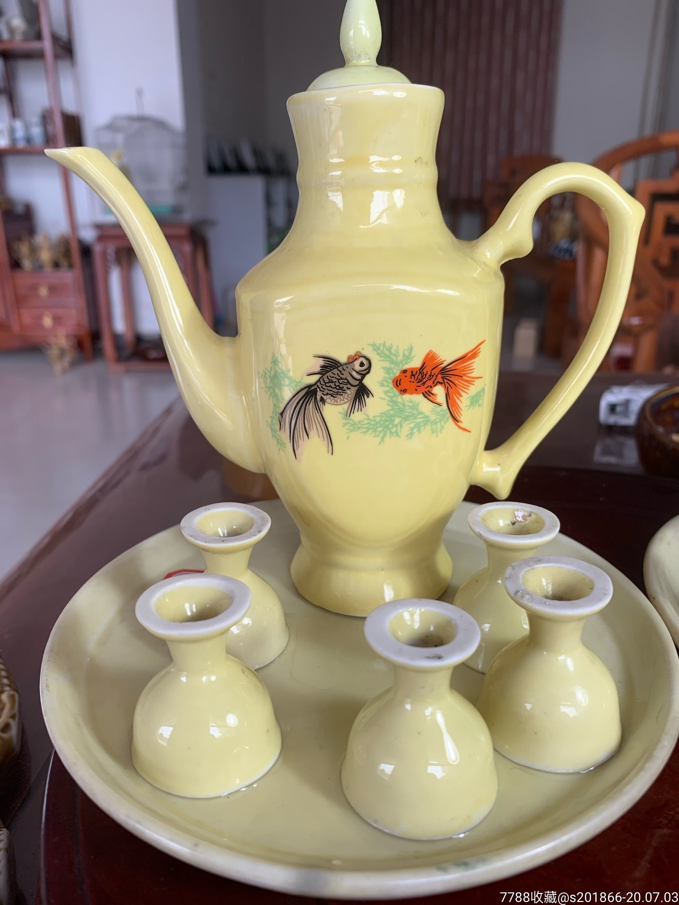 七八十年代唐山瓷黄釉色酒具两套