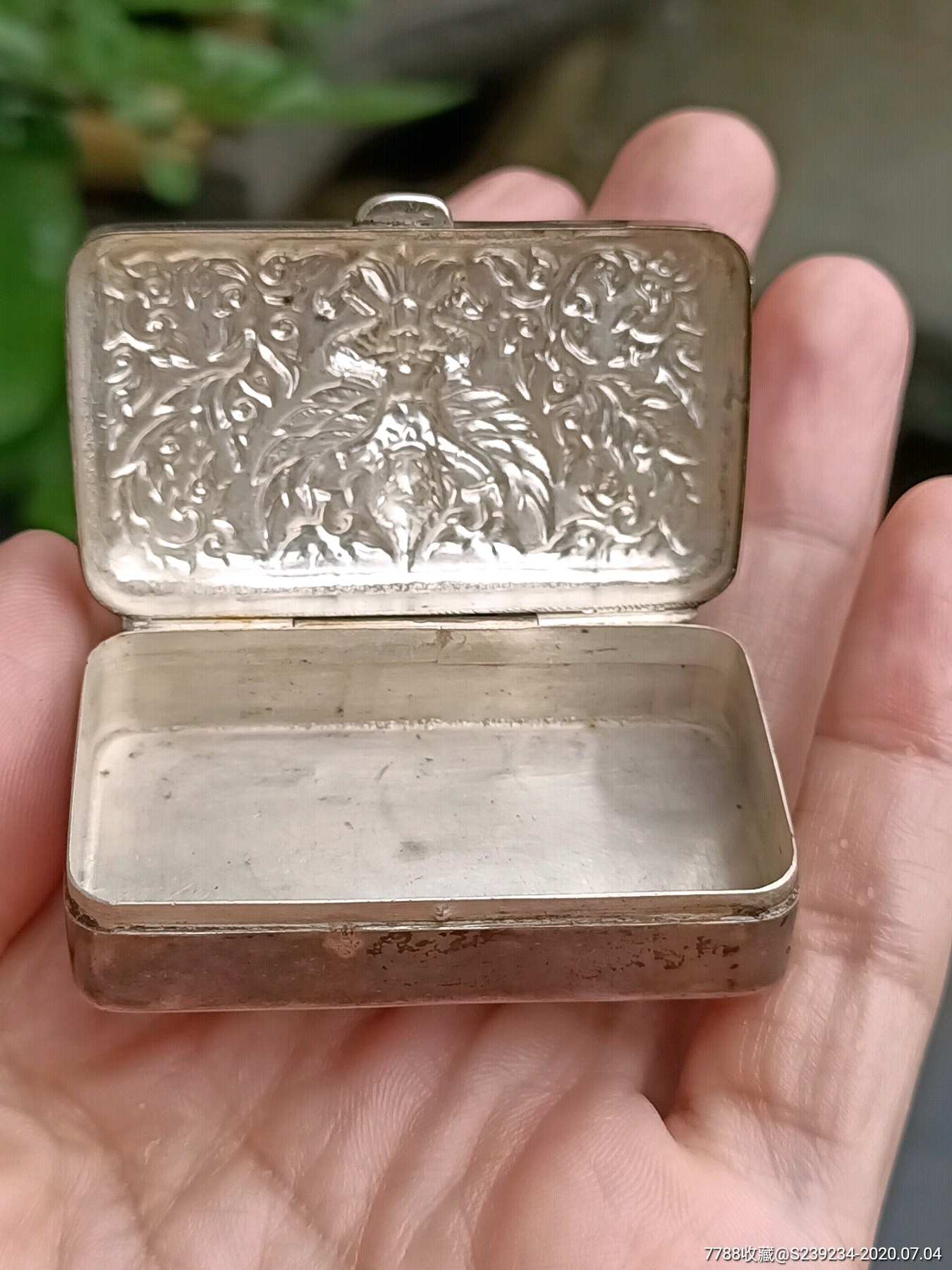 回流老银器老银盒人物