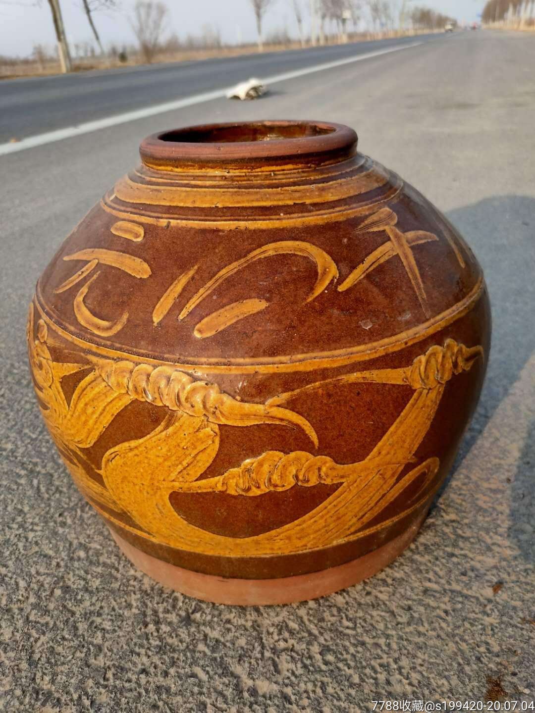 民国千子百孙龙纹酒坛,釉色厚瑞,完整漂亮,收藏,使用,展览佳品!