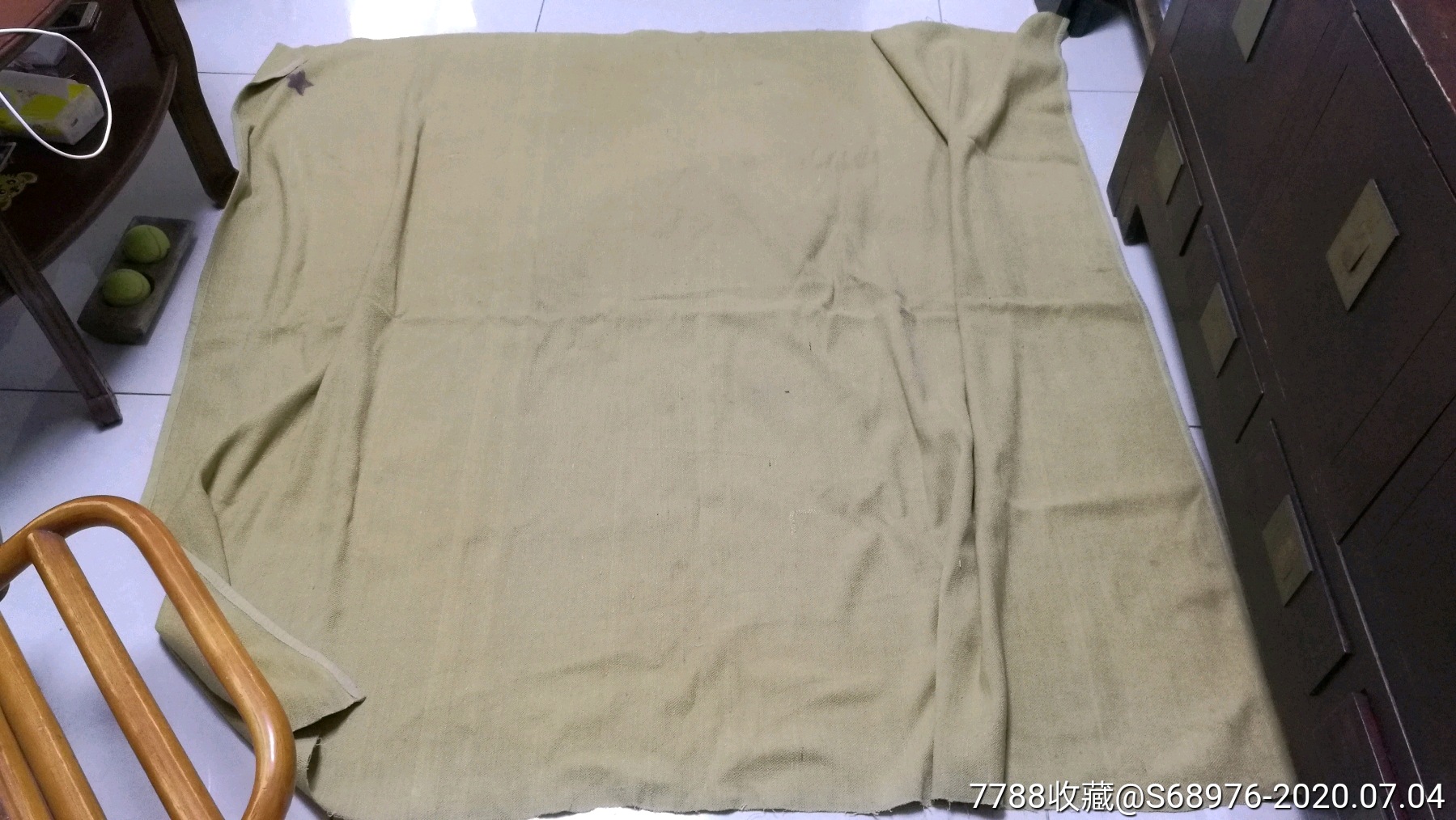 二战时期日本军毯,品如图,有一个三角口(老修,见图)料质优,手头重