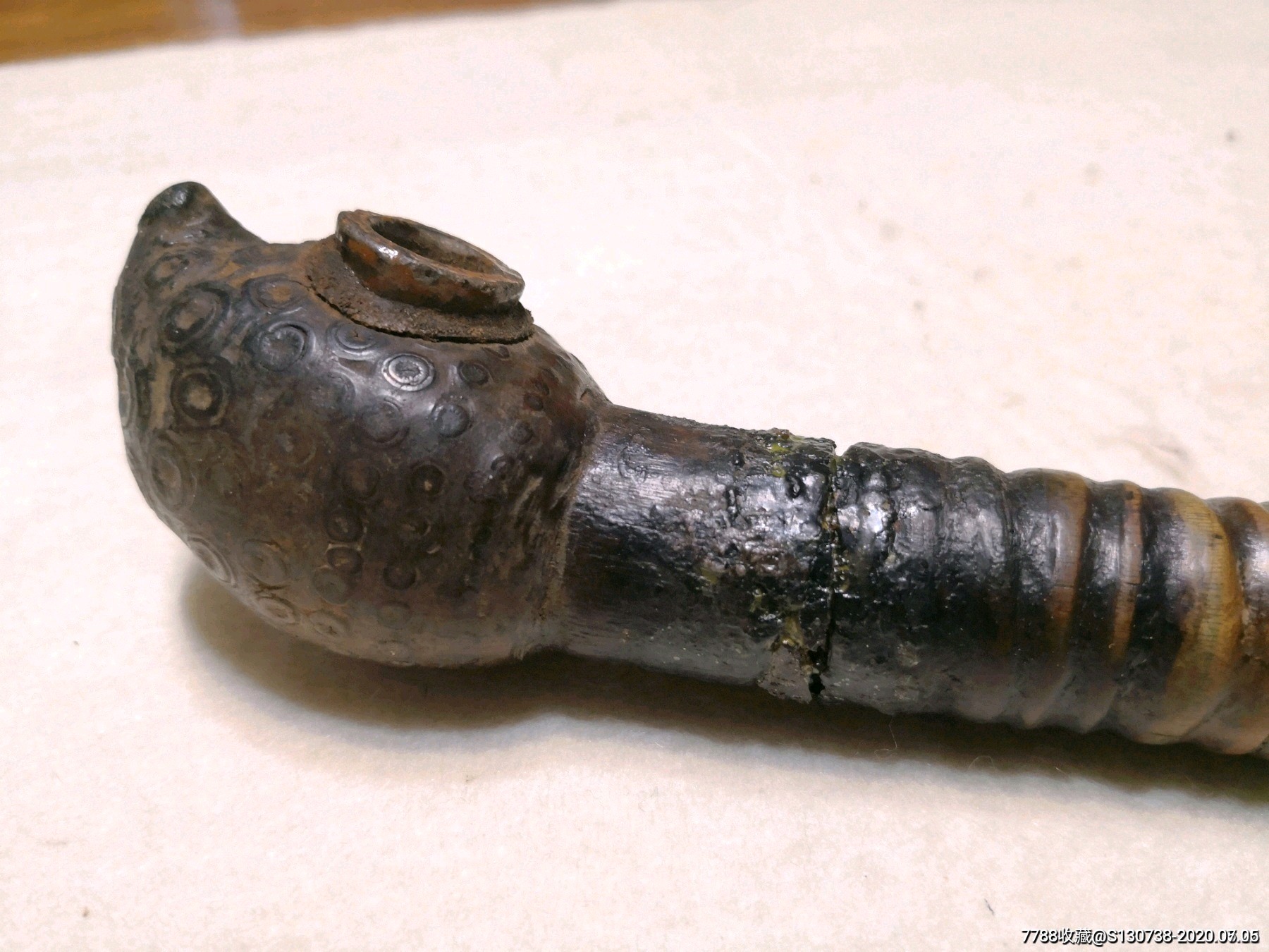 民国木雕巧刻烟杆