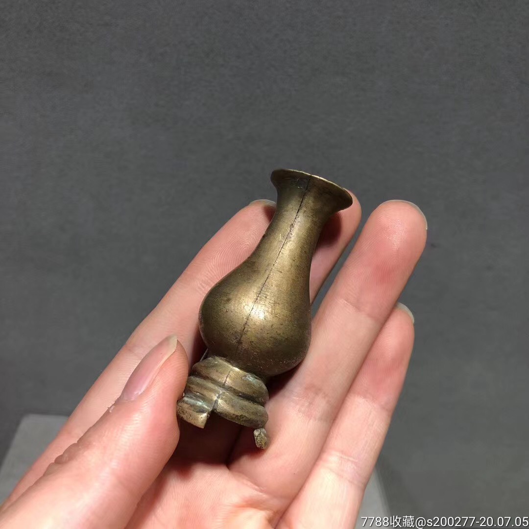 少见的香插造型,独特的两拼工艺,见