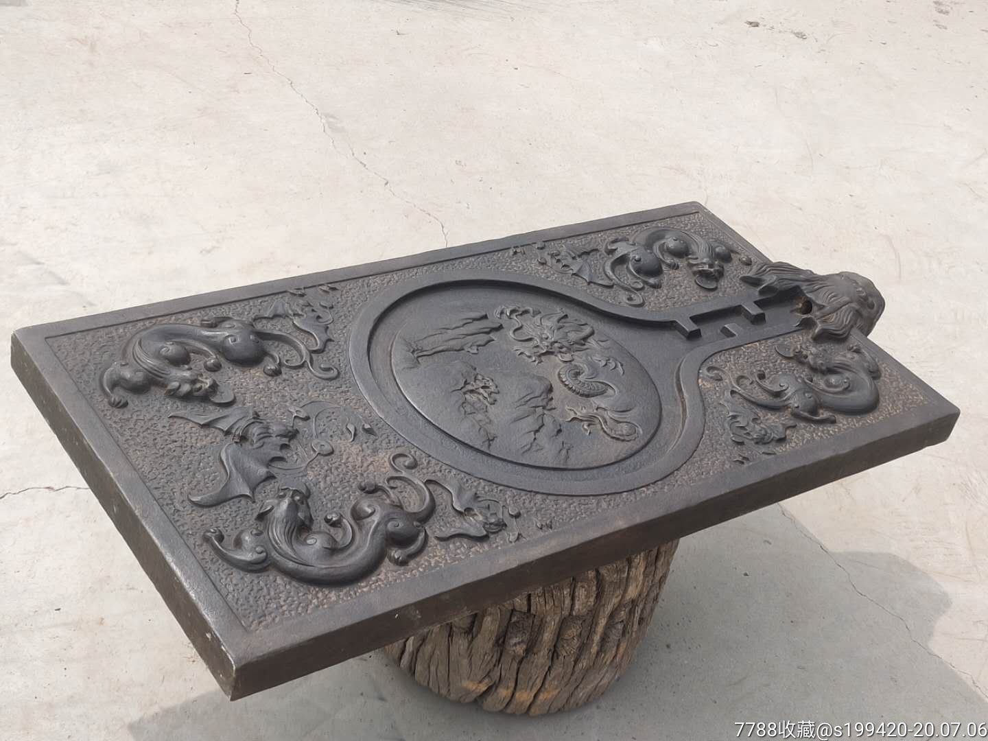 青石茶盘,品相包浆一流,全品正常使用.800元不议价不包邮