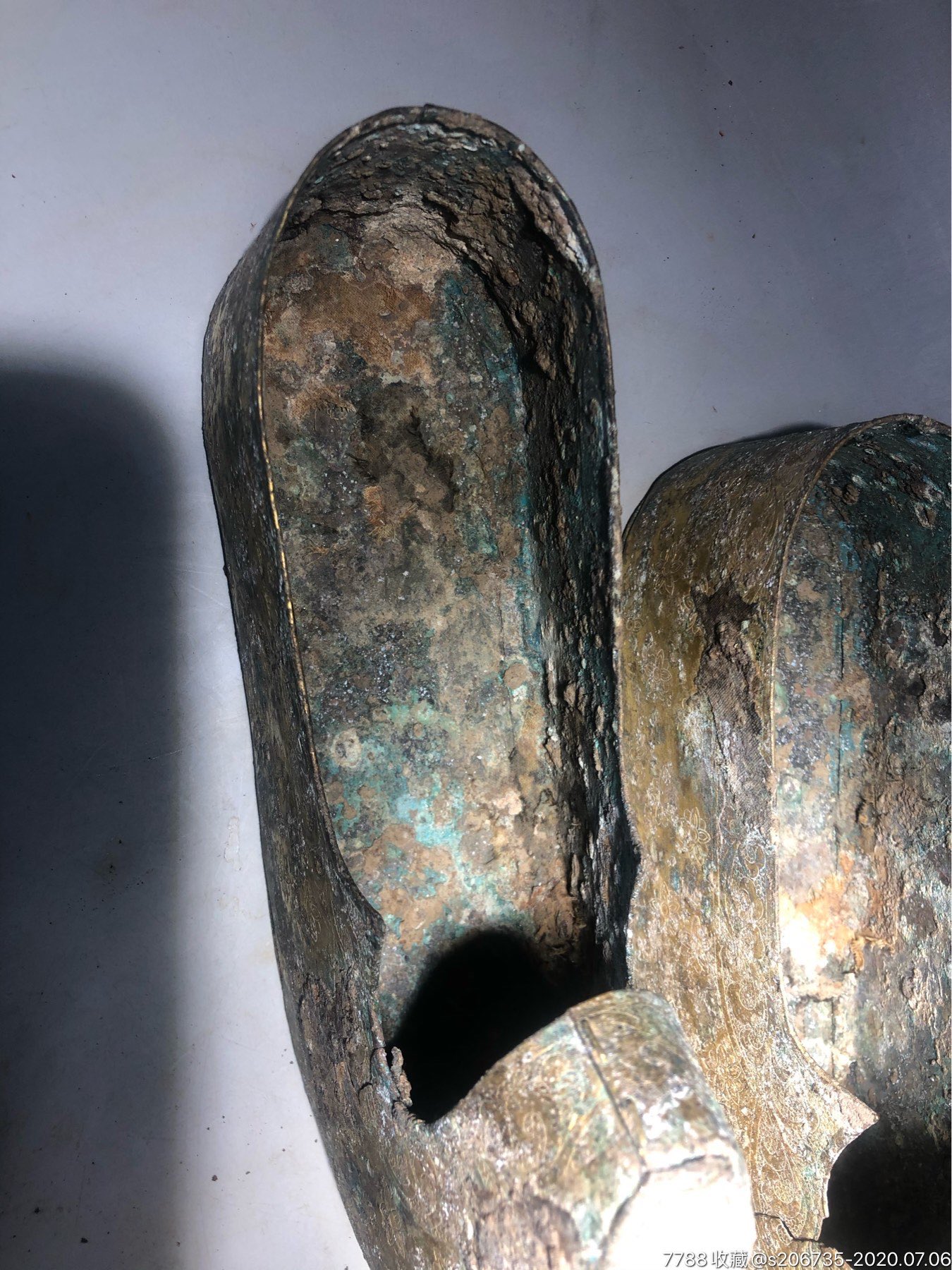 青铜鞋