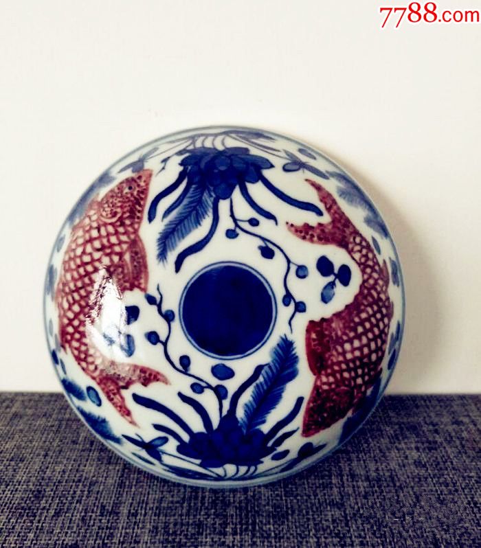 清康熙青花釉里红鱼藻纹