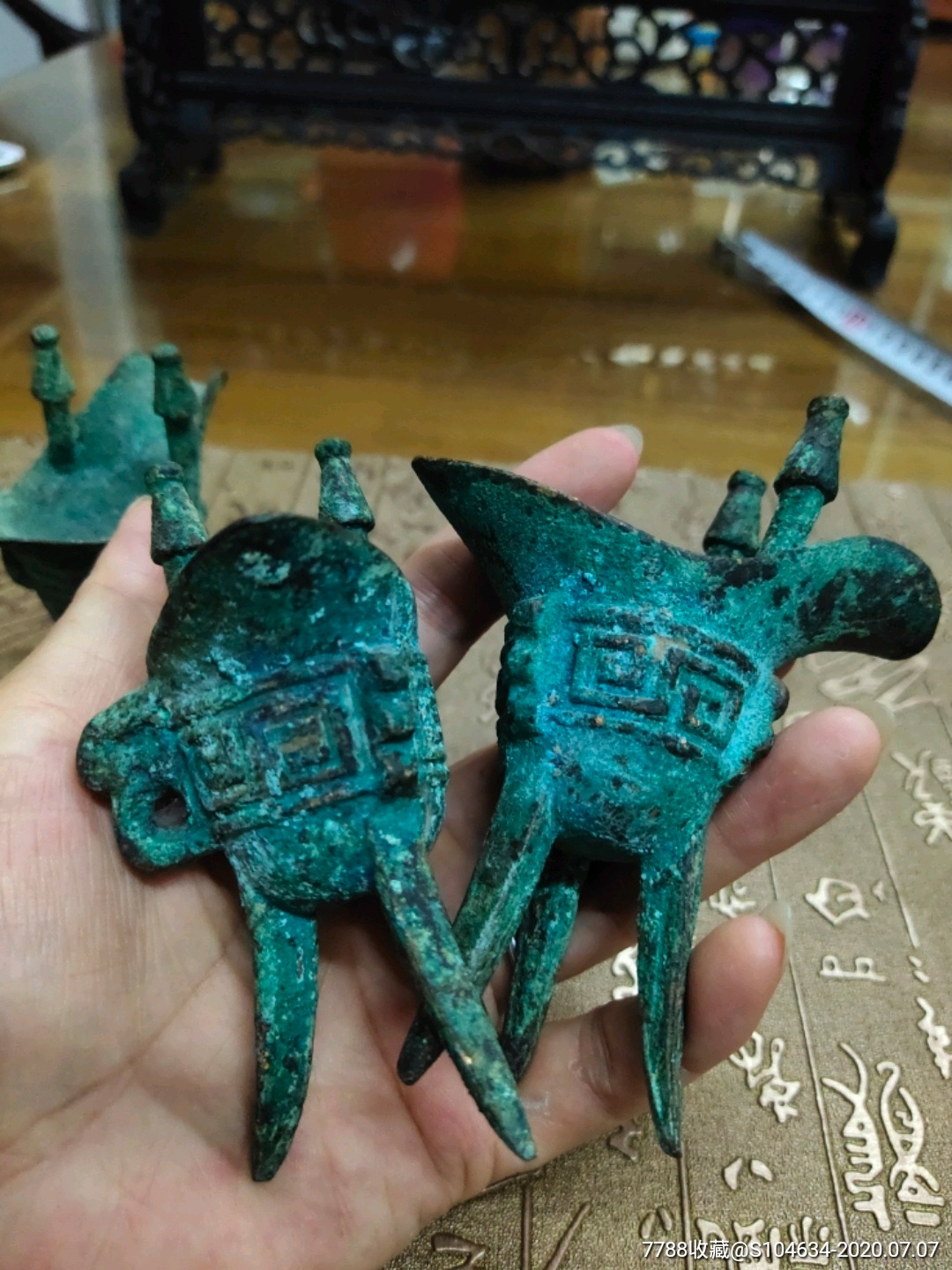 青铜酒爵,铜皿/盛具,铜杯,年代不详,青铜【玉有缘