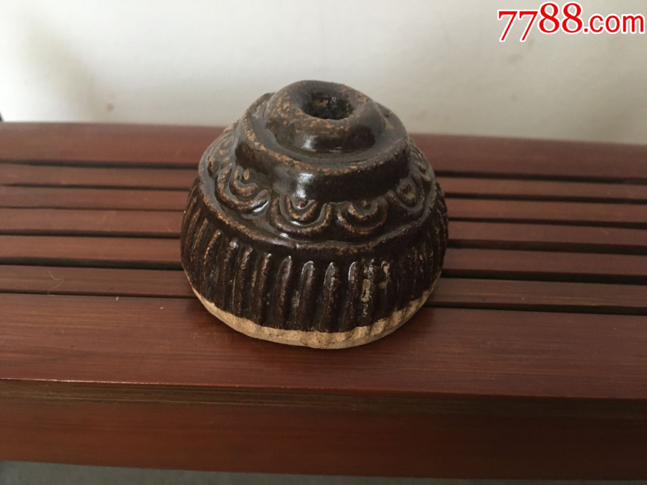 唐代时期刻花一炷香瓷器香插