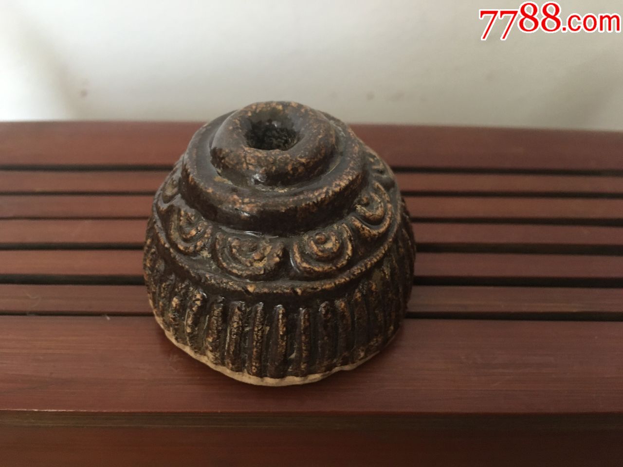 唐代时期刻花一炷香瓷器香插