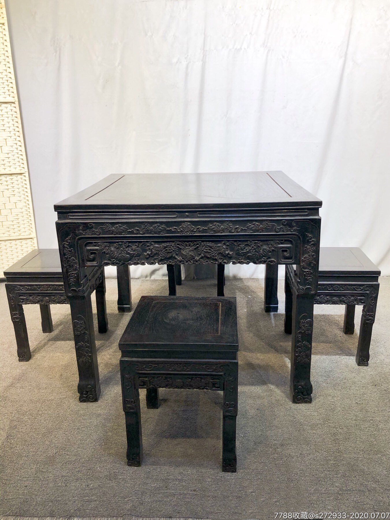 小叶紫檀八仙桌满金星牛毛纹清晰全隼卯结构,做工精细打磨光滑包浆