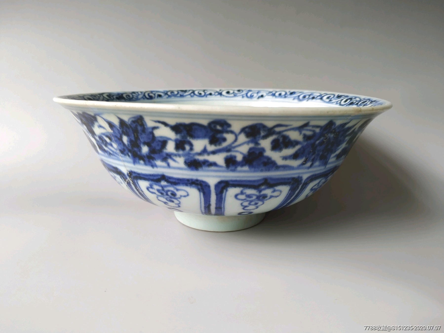 元末明初青花鸳鸯戏水纹大碗惜残喜欢的朋友可拍细节如图