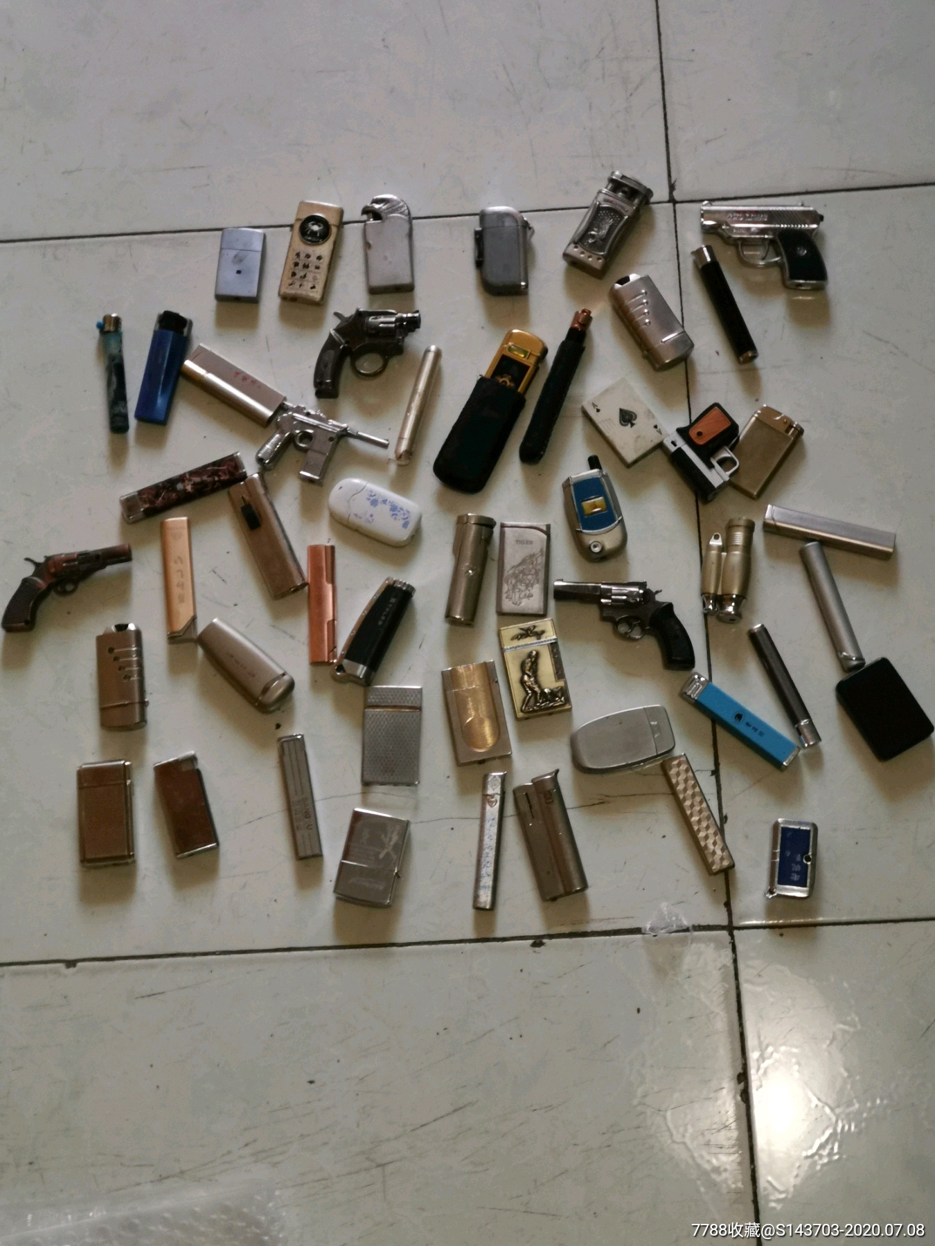 各类打火机(50个)