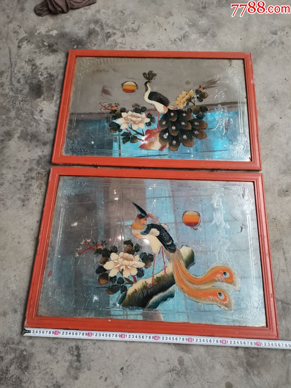 民国时期孔雀玻璃镜画一对,76*52