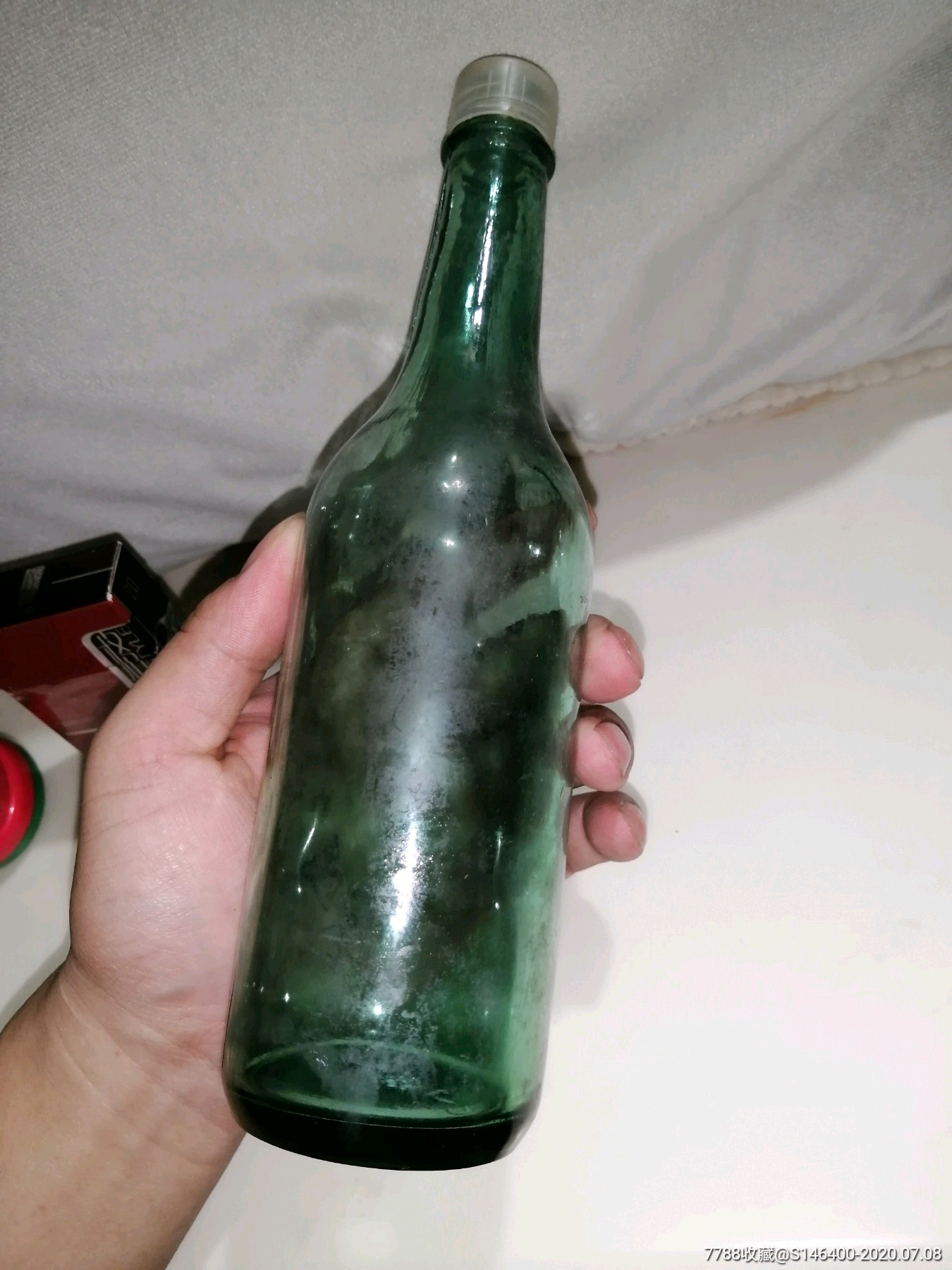 80年代老酒瓶(塑料盖子)