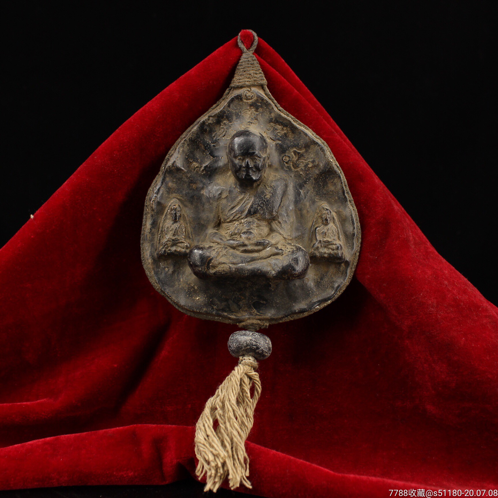 西藏寺院收纯手工制作擦擦活佛镇宅辟邪佛牌可挂墙挂车