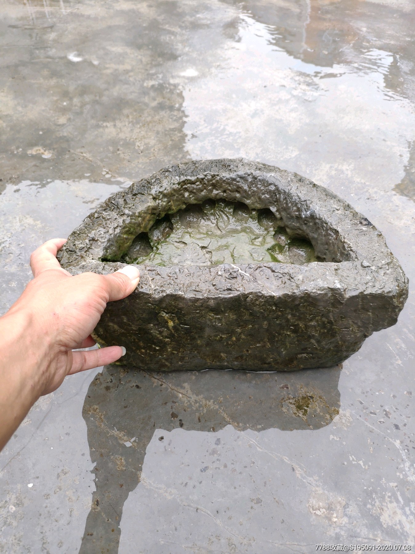 少见半圆形老青石石臼石盆花盆石槽